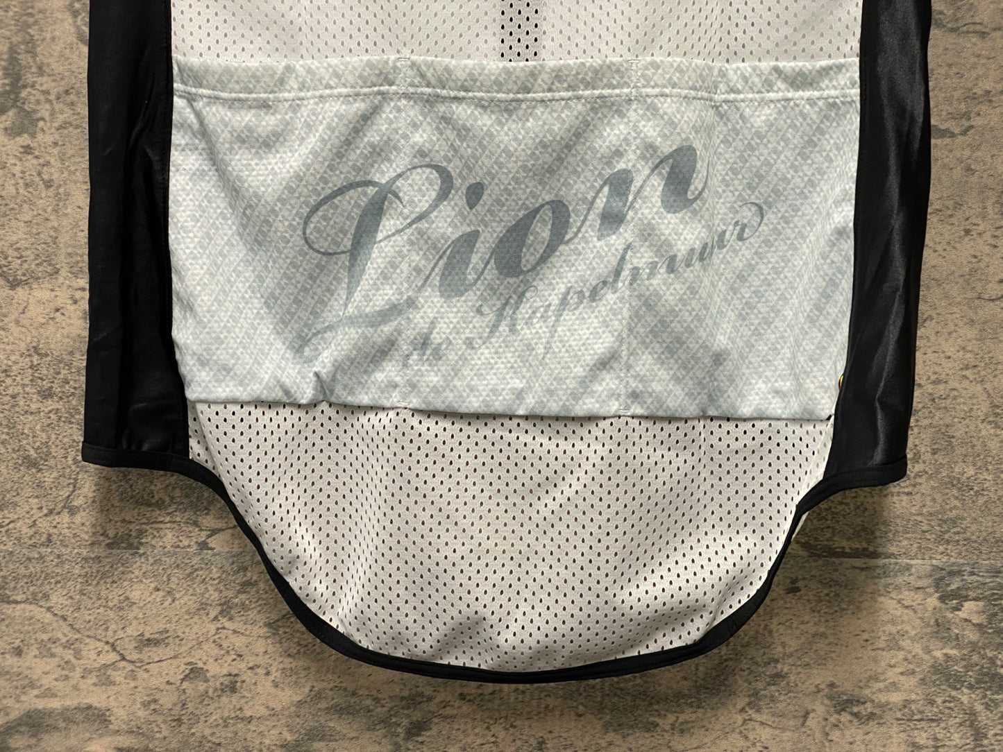 JB018 リオンドカペルミュール Lion de KAPELMUUR サイクルベスト ジレ 白 黒 XL