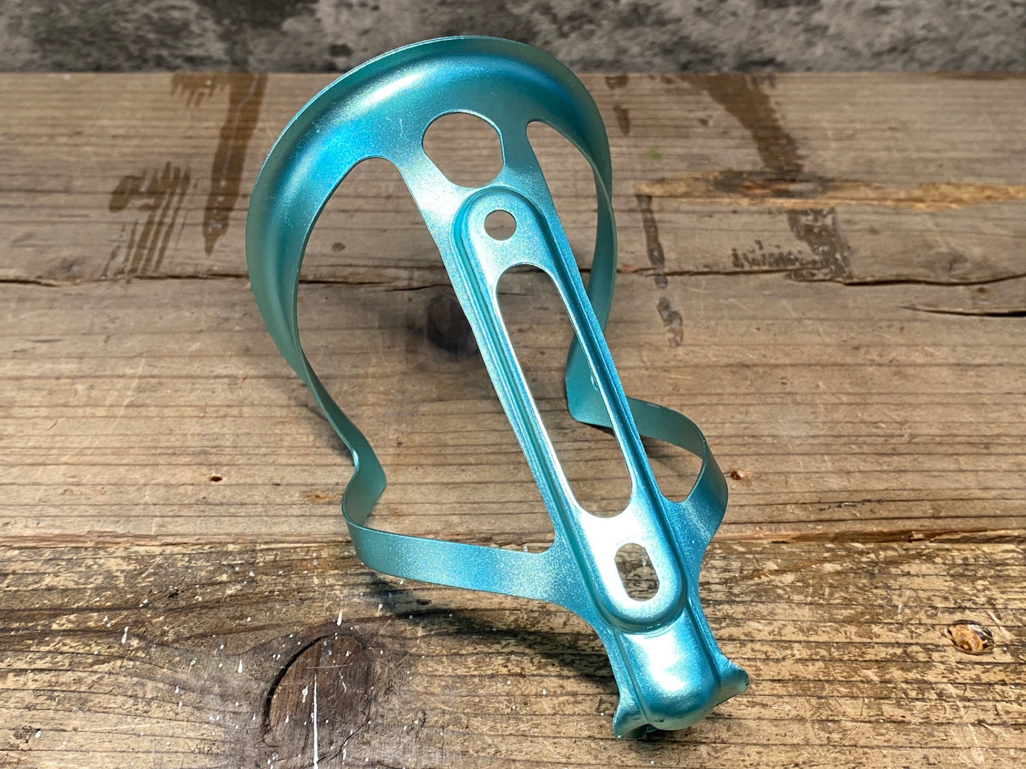 IS499 スパカズ SUPACAZ アルミ ボトルケージ フライケージ アノ FLY CAGE 緑