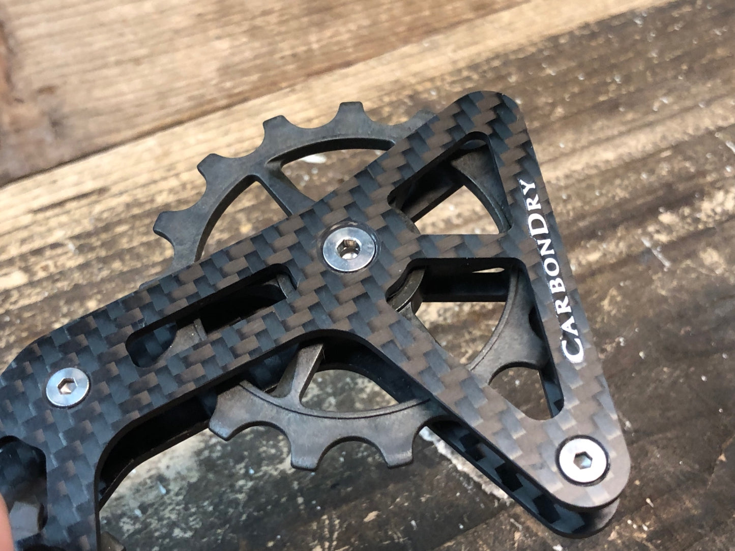 IW336 カーボンドライジャパン CDJ ビッグプーリー V3 R9100/R8000用 フルセラミック ショート