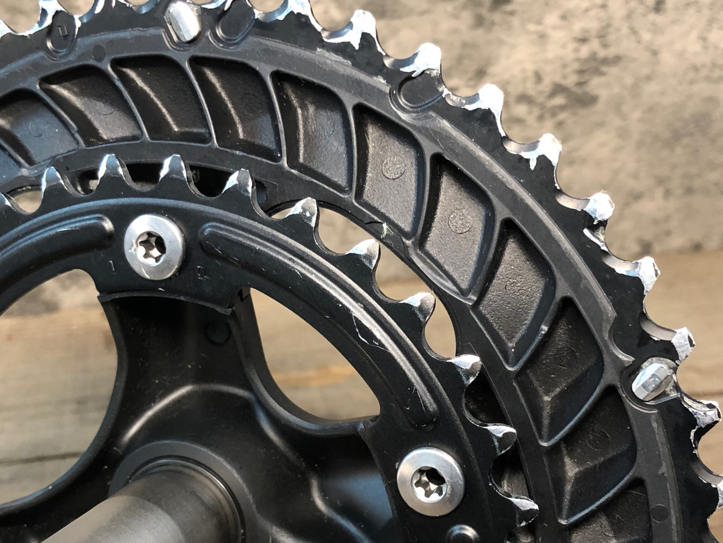 IN333 シマノ SHIMANO 105 FC-R7000 クランクセット 165mm 50-34T 11S 使用感大