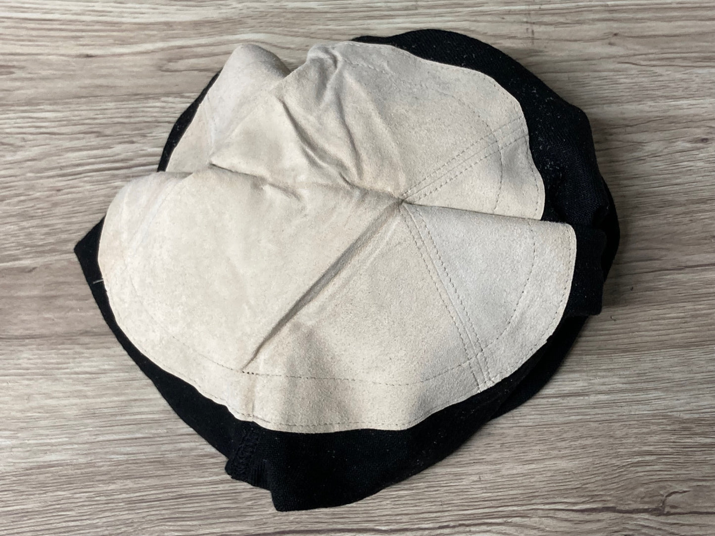 IU107 W CLASSICS ハーフパンツ 黒 XL