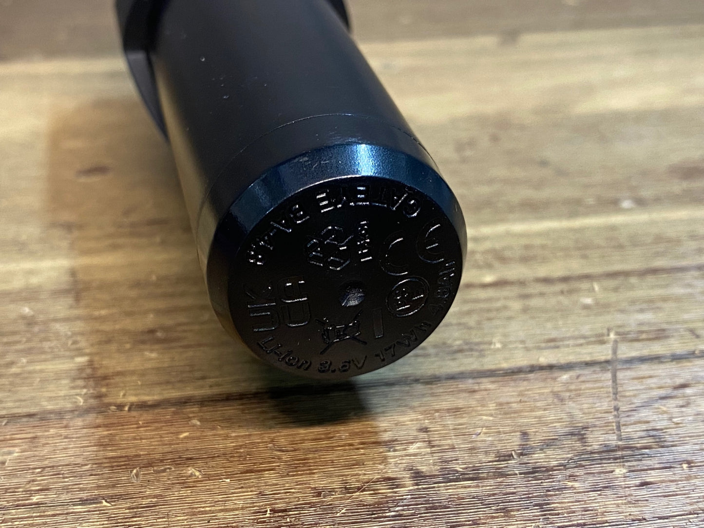 IV423 キャットアイ CATEYE ボルト VOLT800NEO フロントライト ※点灯確認済