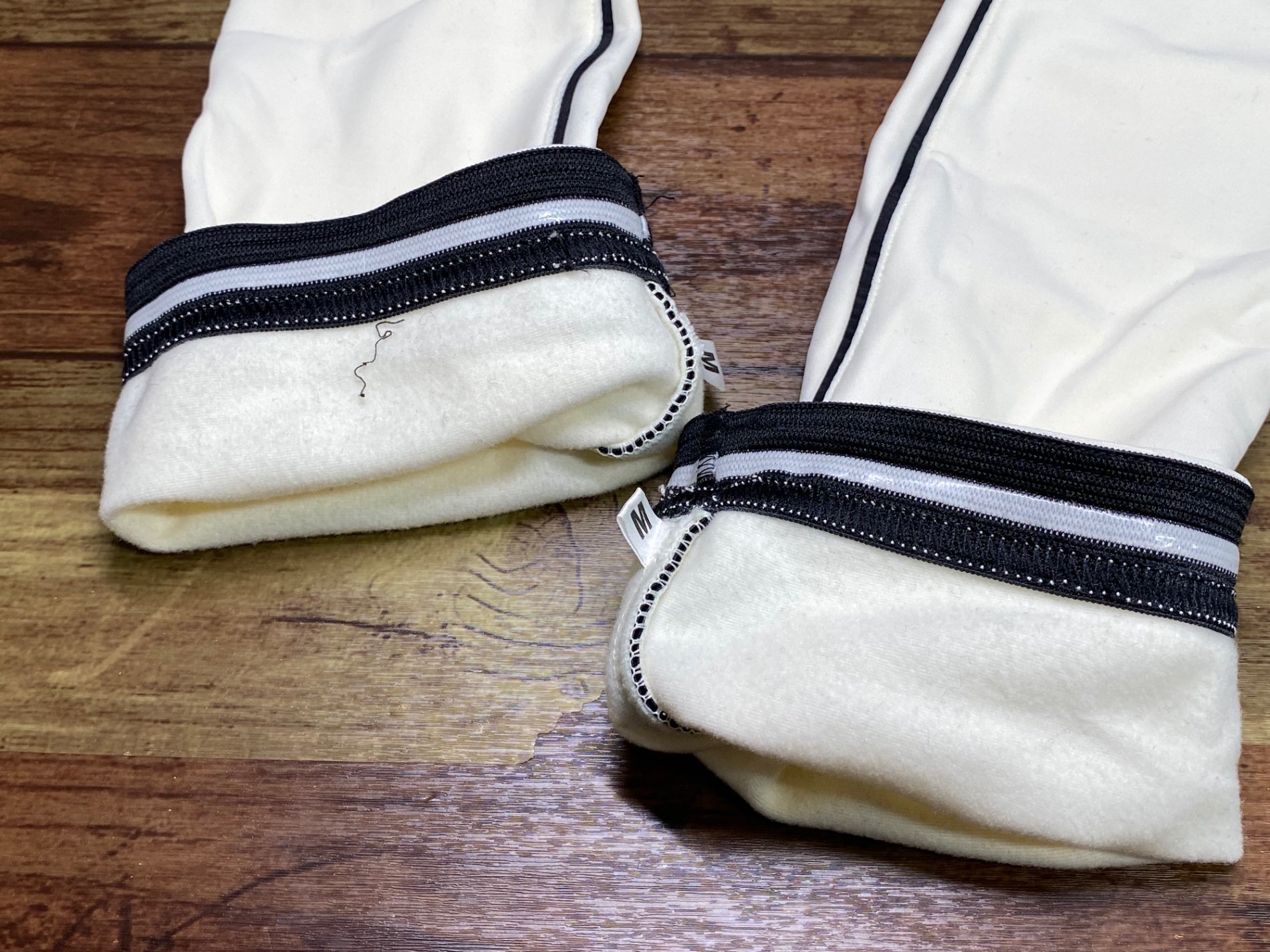 口コミ・レビューで人気商品を探そう IT298 ラファ Rapha アームウォーマー 白 M – BICI AMORE EQ STORE ウェア