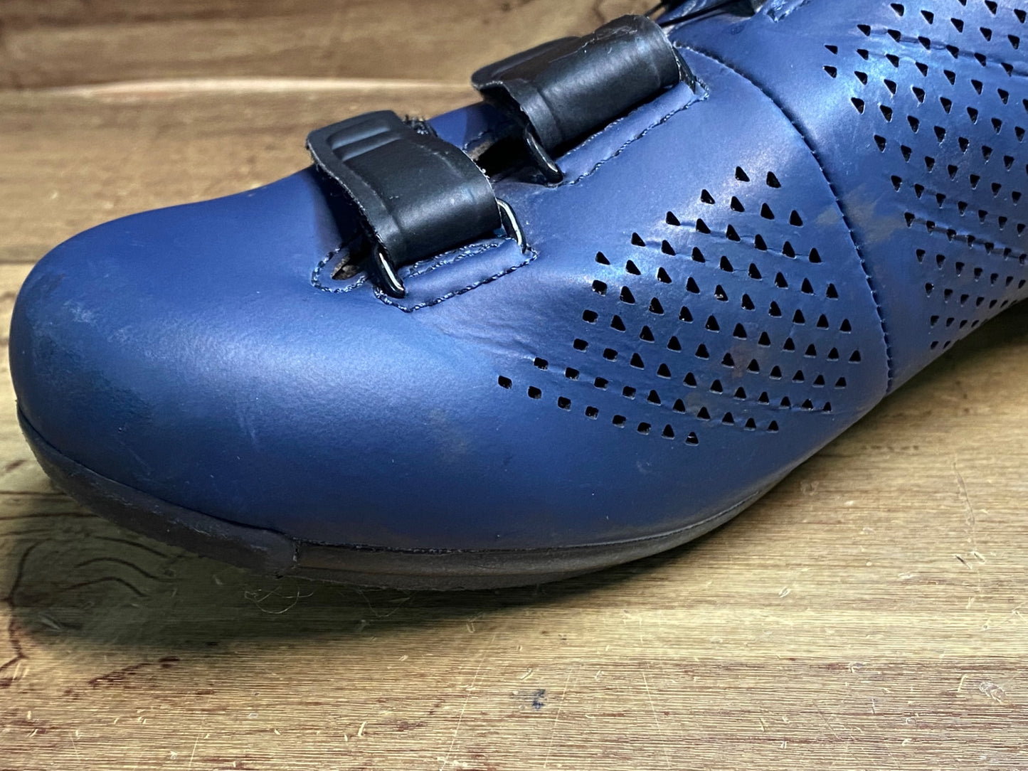 IH984 フィジーク fizik R4 Road shoes ビンディングシューズ SPD-SL 紺 EU40.5サイズ