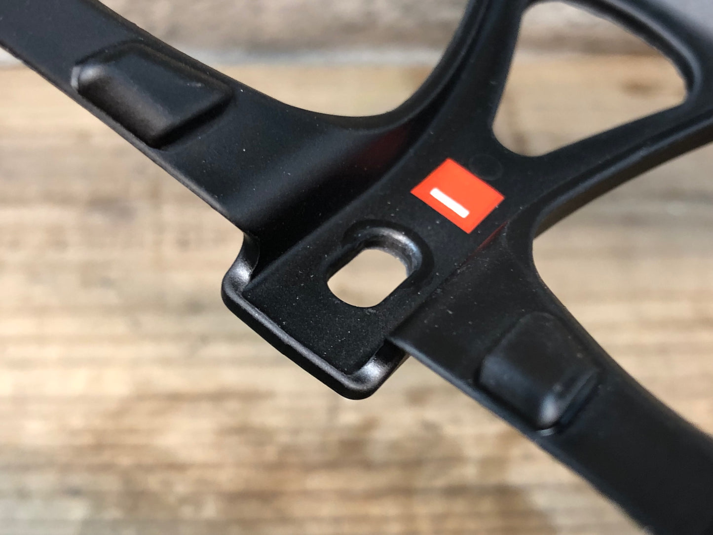 IQ923 エリート ELITE LEGGERO CARBON ボトルケージ 2個セット