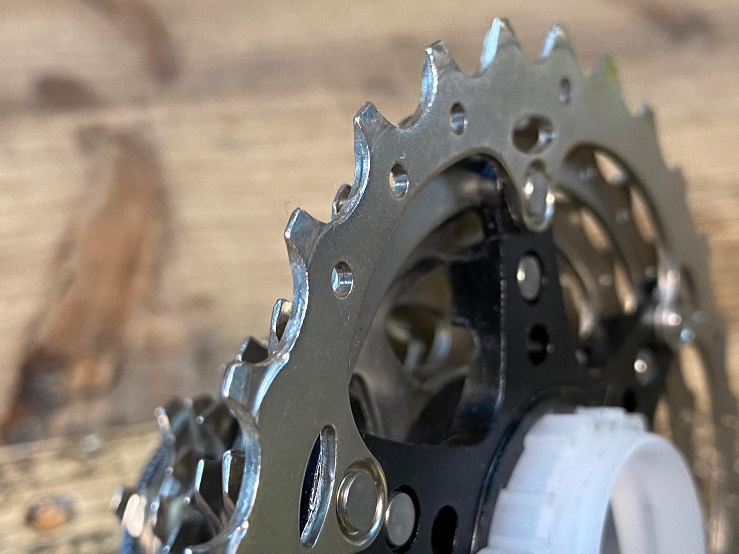 IW977 シマノ SHIMANO 105 CS-5800 スプロケット 11S 11-28T