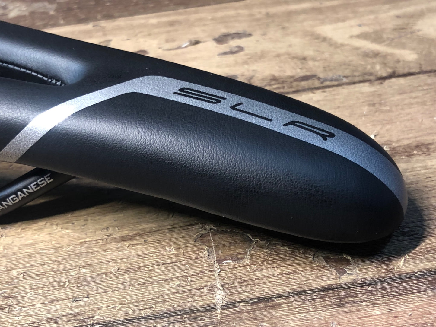 IA251 セライタリア Selle Italia SLR flow サドル MANGANESEレール 実測140mm