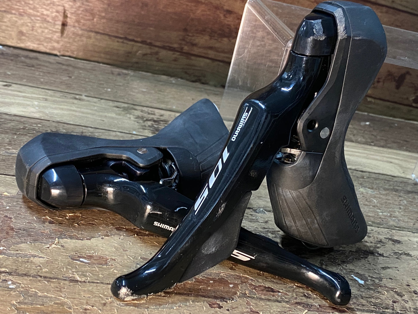 ID062 シマノ SHIMANO 105 ST-R7020 STIレバー 2x11S 油圧 ※レバー先端ガリキズ