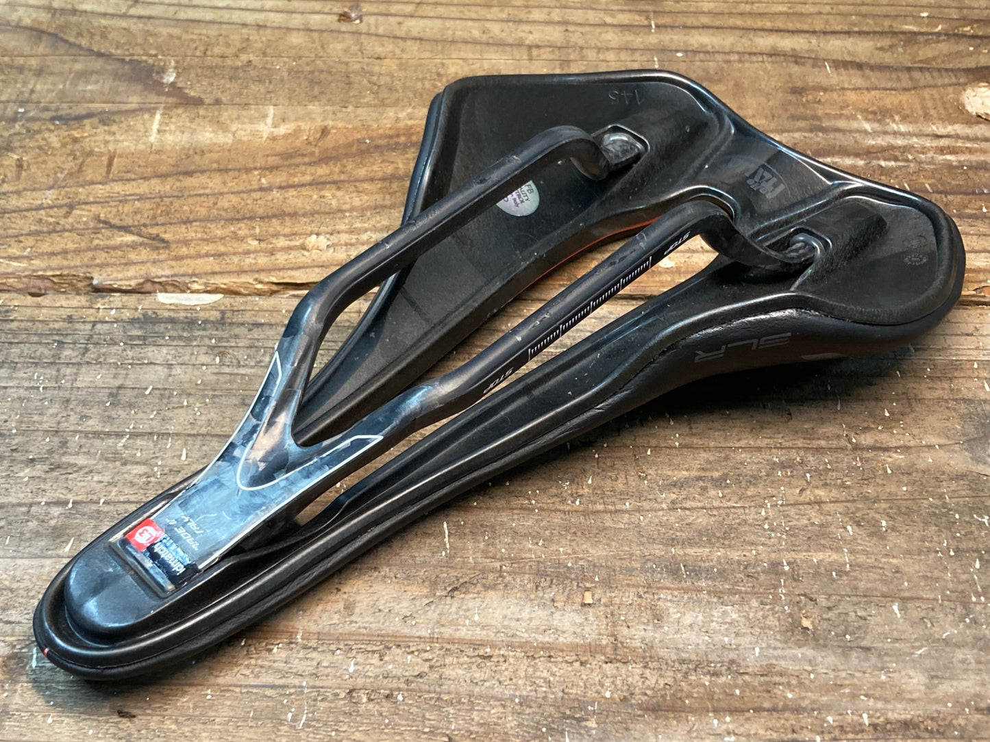 IN457 セライタリア selle italia SLR BOOST KIT CARBONIO SUPERFLOW サドル カーボンレール L3 145mm