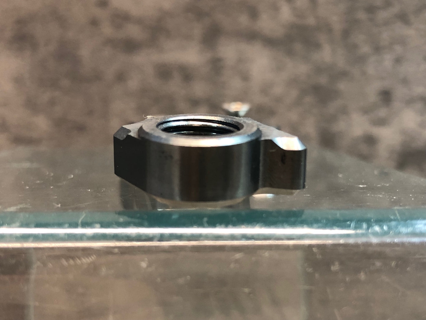 IB889 シゲイ SIGEYI TRK-QR1 ダイレクトマウントハンガー TREK Madone9対応