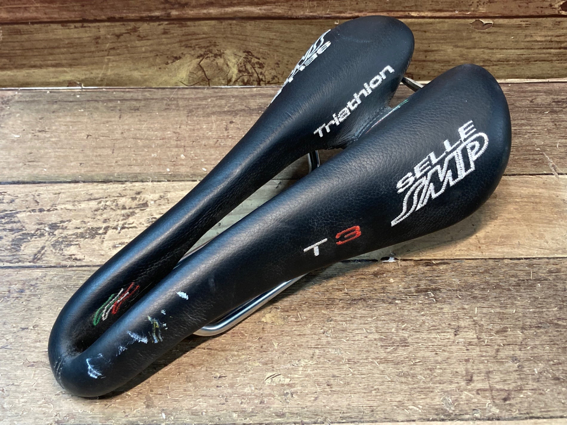 IL830 SELLE SMP T3 サドル 黒 inox tubeレール – BICI AMORE EQ STORE