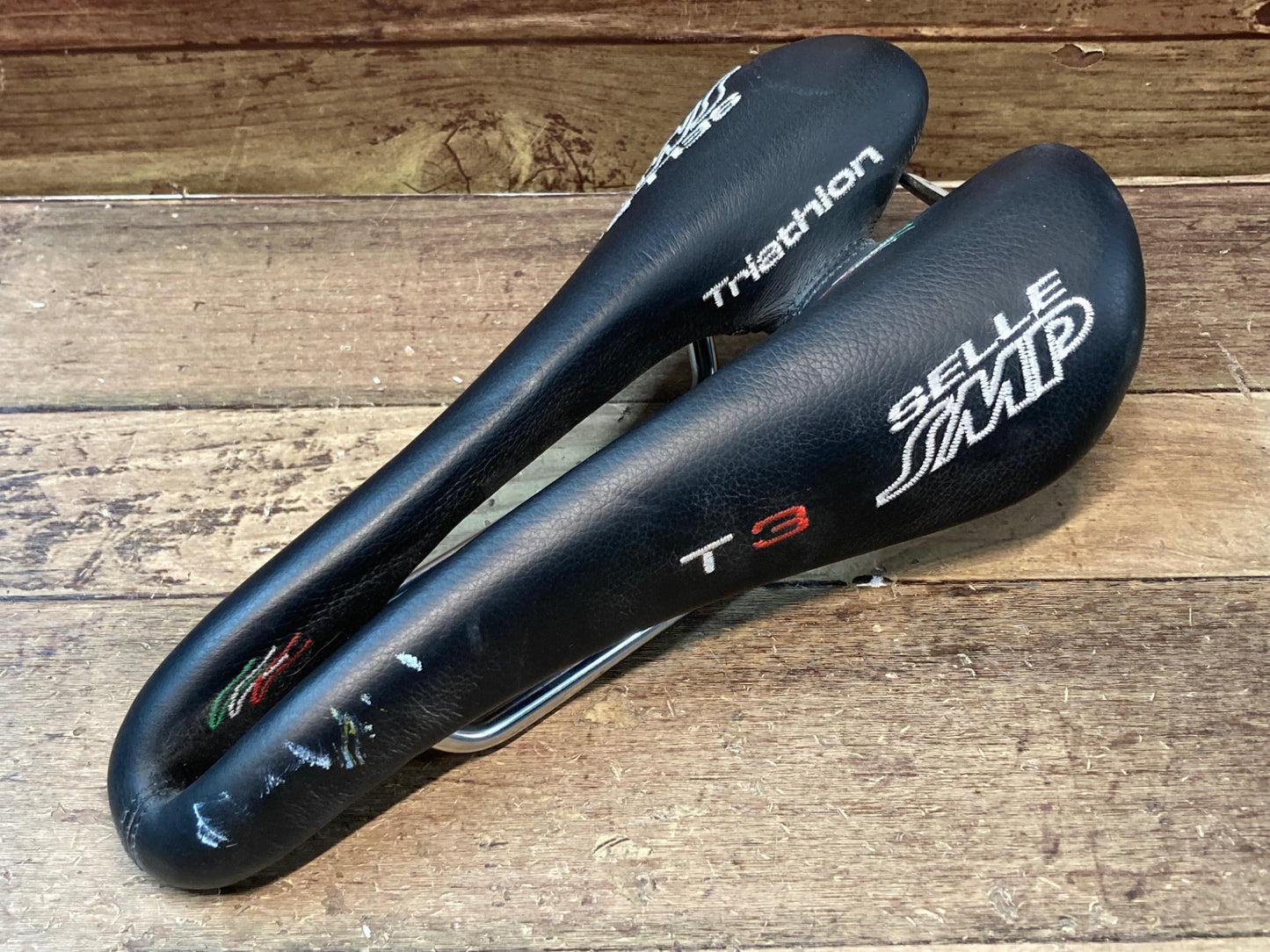 IL830 SELLE SMP T3 サドル 黒 inox tubeレール