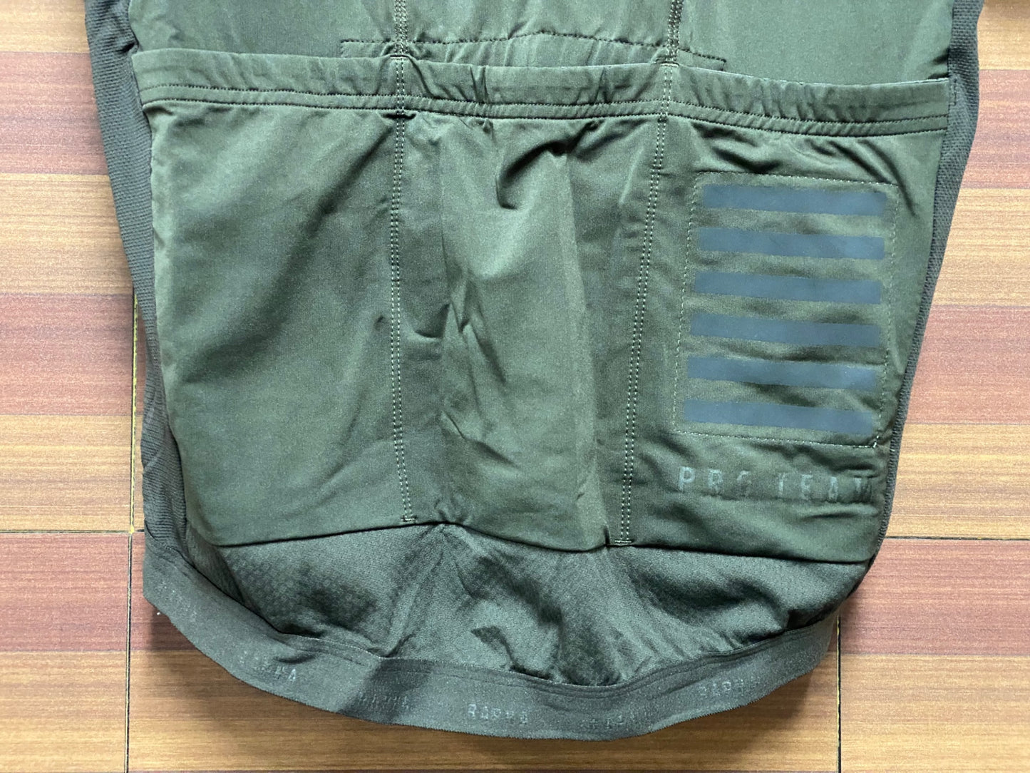 IV197 ラファ Rapha PRO TEAM 半袖サイクルジャージ 黒 S 日焼け 汚れ 裾ゴム伸び