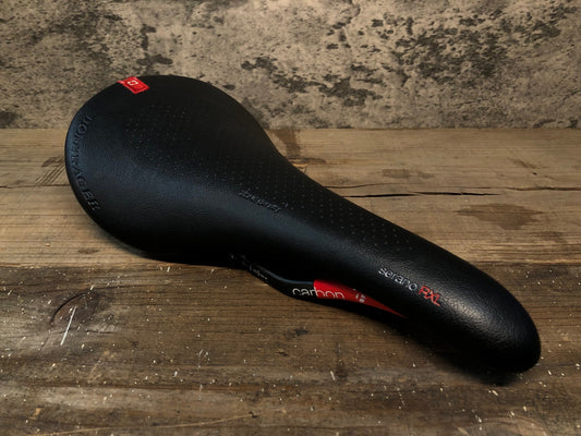 IN118 ボントレガー BONTRAGER セラーノ プロ SERANO RXL サドル カーボンレール 黒赤