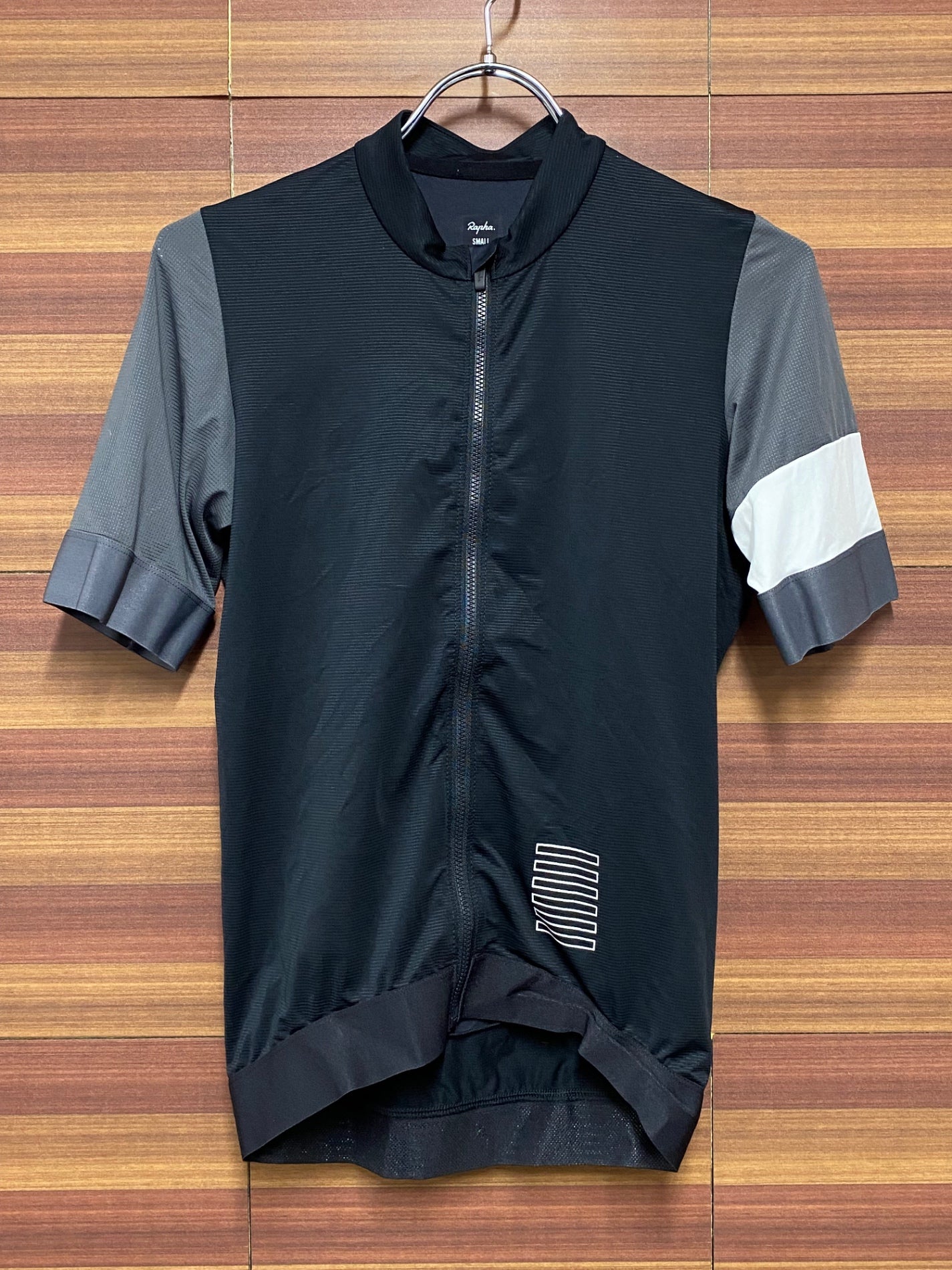 IT773 ラファ RAPHA PRO TEAM TRAINING JERSEY S 黒/白