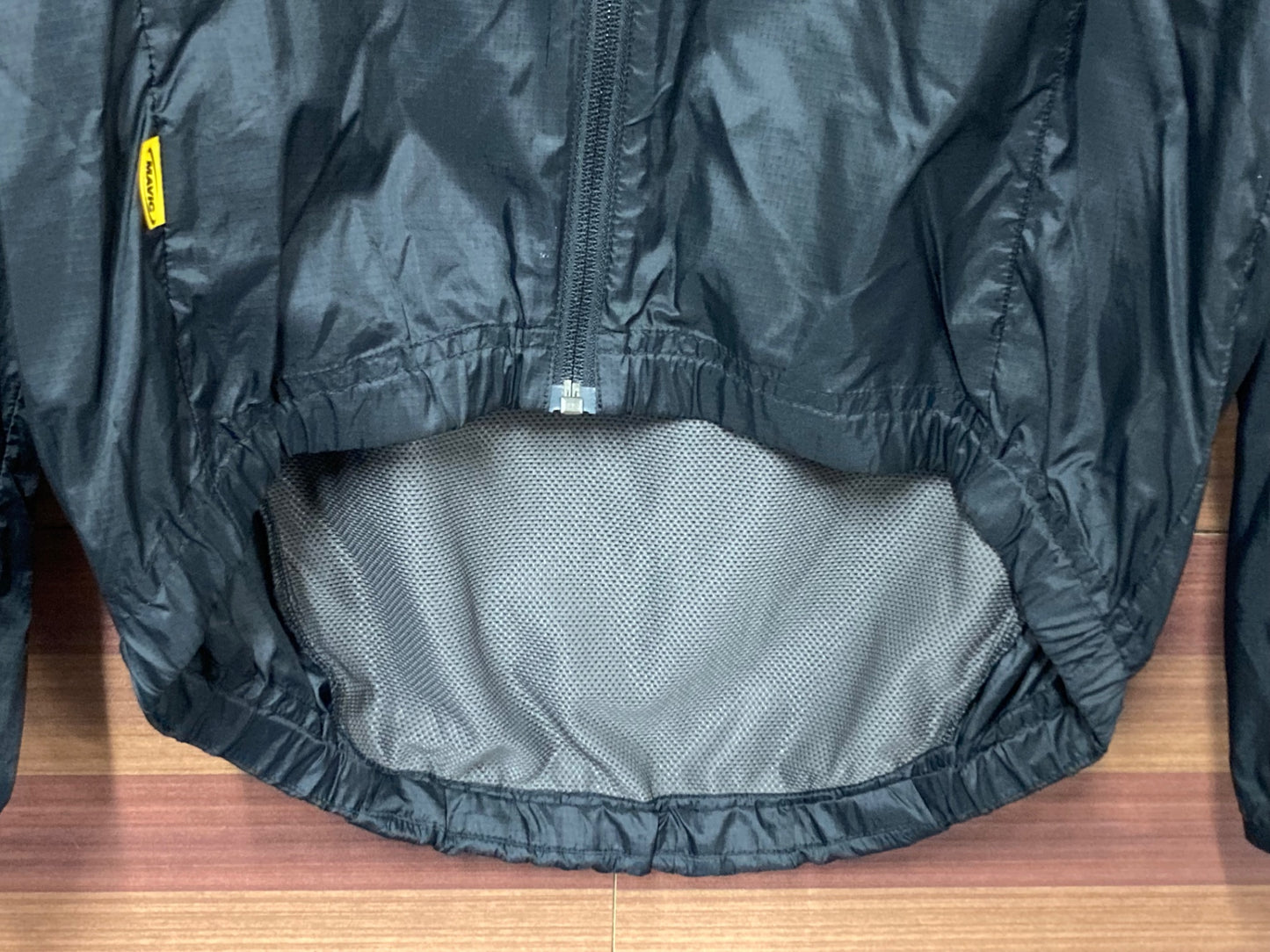 IO385 マビック MAVIC 長袖ウィンドブレーカー 黒 L