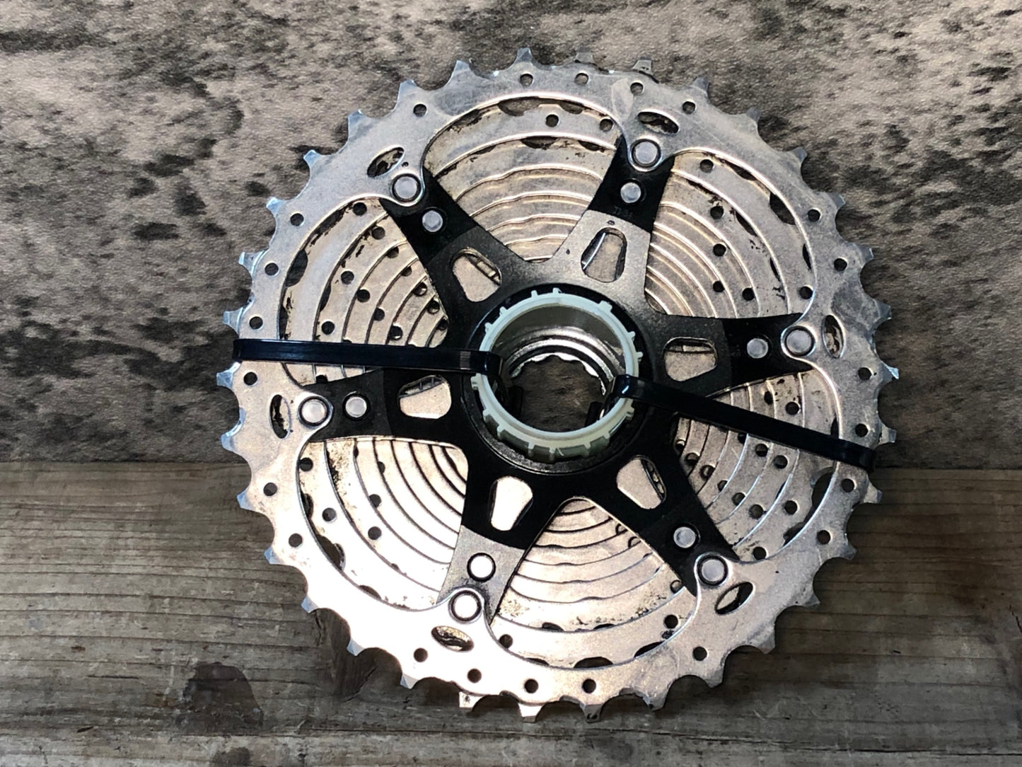 HW956 シマノ SHIMANO CS-HG700-11 スプロケット 11S 11-34T