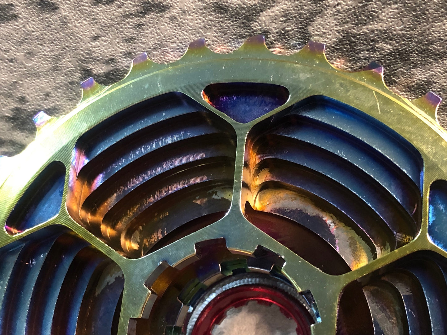 IS824 レーコン RECON アルミ スプロケット 11-30T シマノ 11S