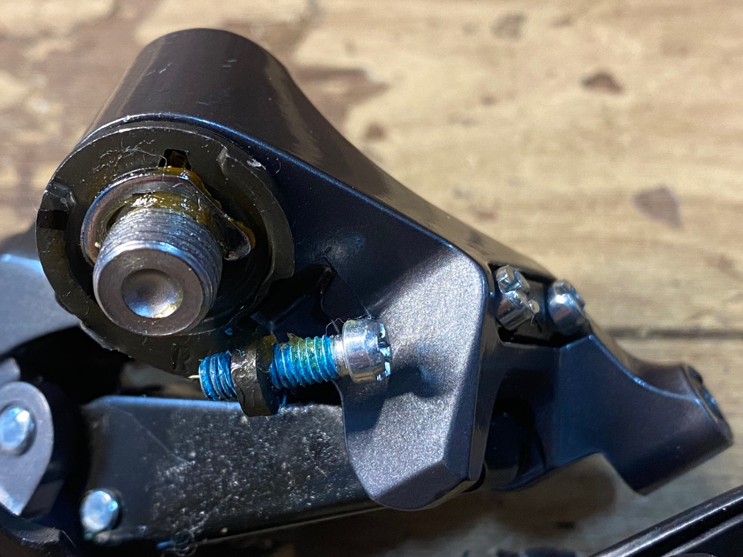 HX167 シマノ SHIMANO クラリス Claris RD-R2000 リアディレイラー 直付け