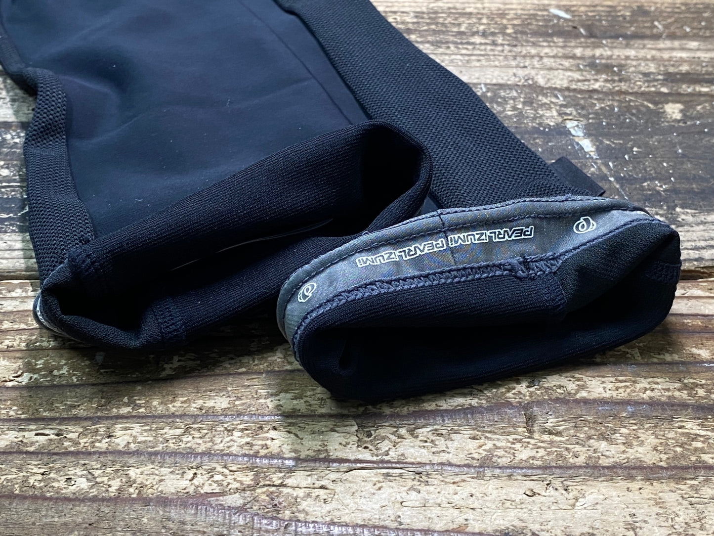 IY391 パールイズミ PEARL iZUMi アームカバー 黒 L coldblack