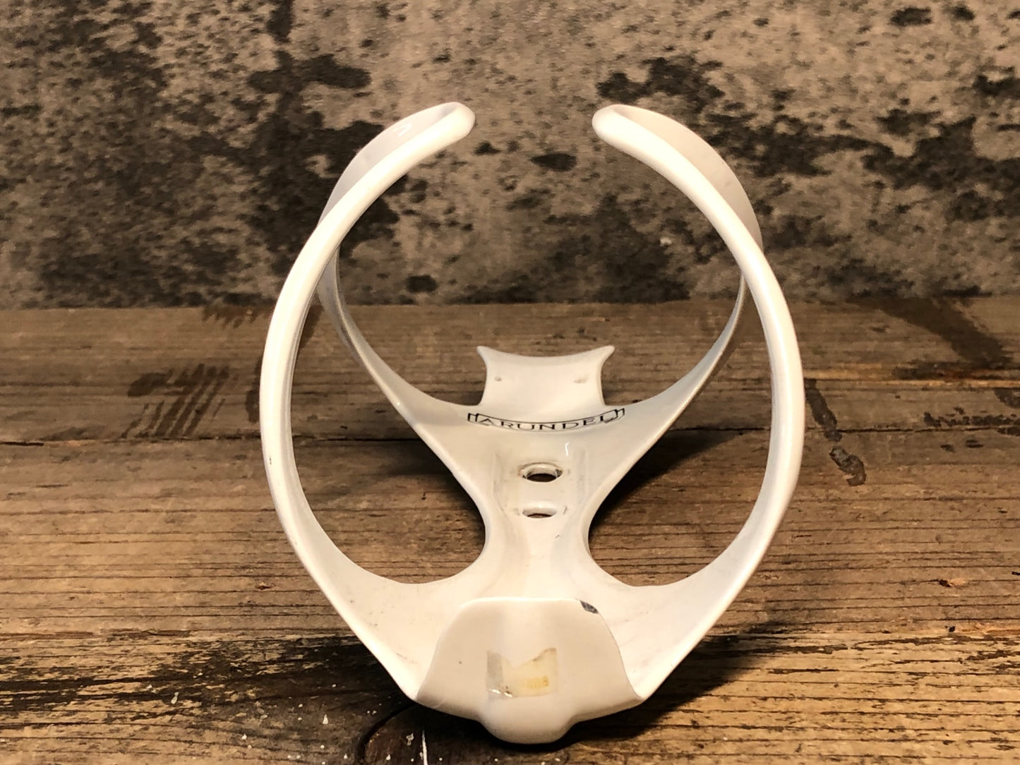 IX392 アランデル ARUNDEL カーボン ボトルケージ 2個セット 白 ※クラックの為ジャンク