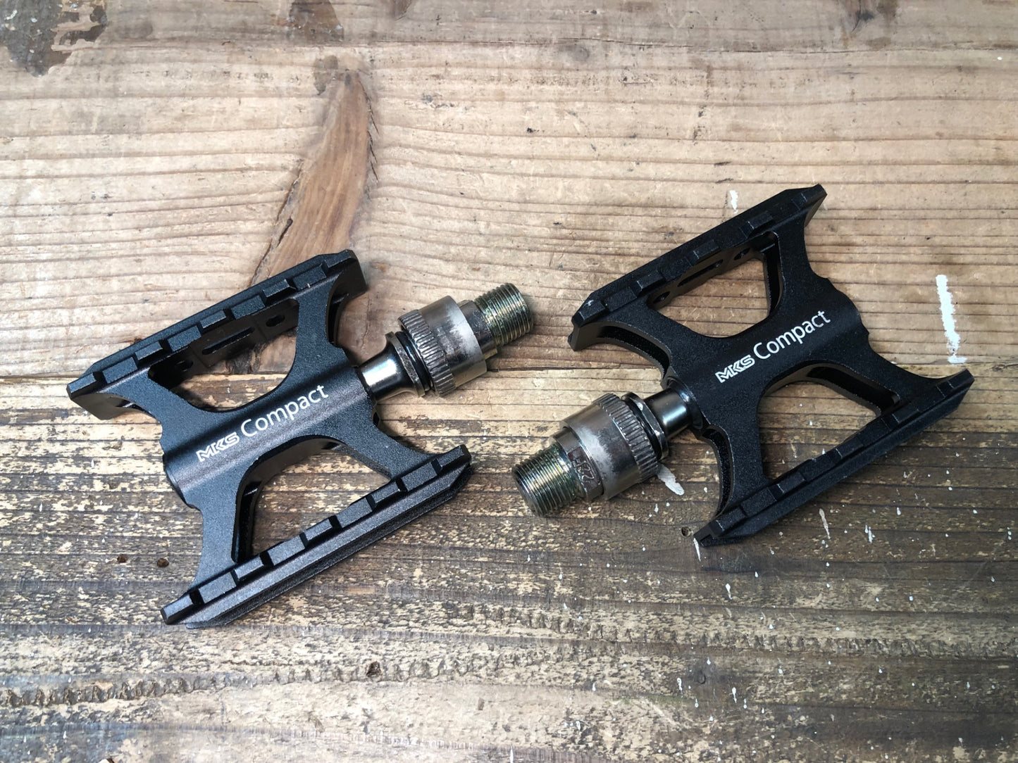 IW899 三ヶ島 MKS Compact EZY フラットペダル ブラック