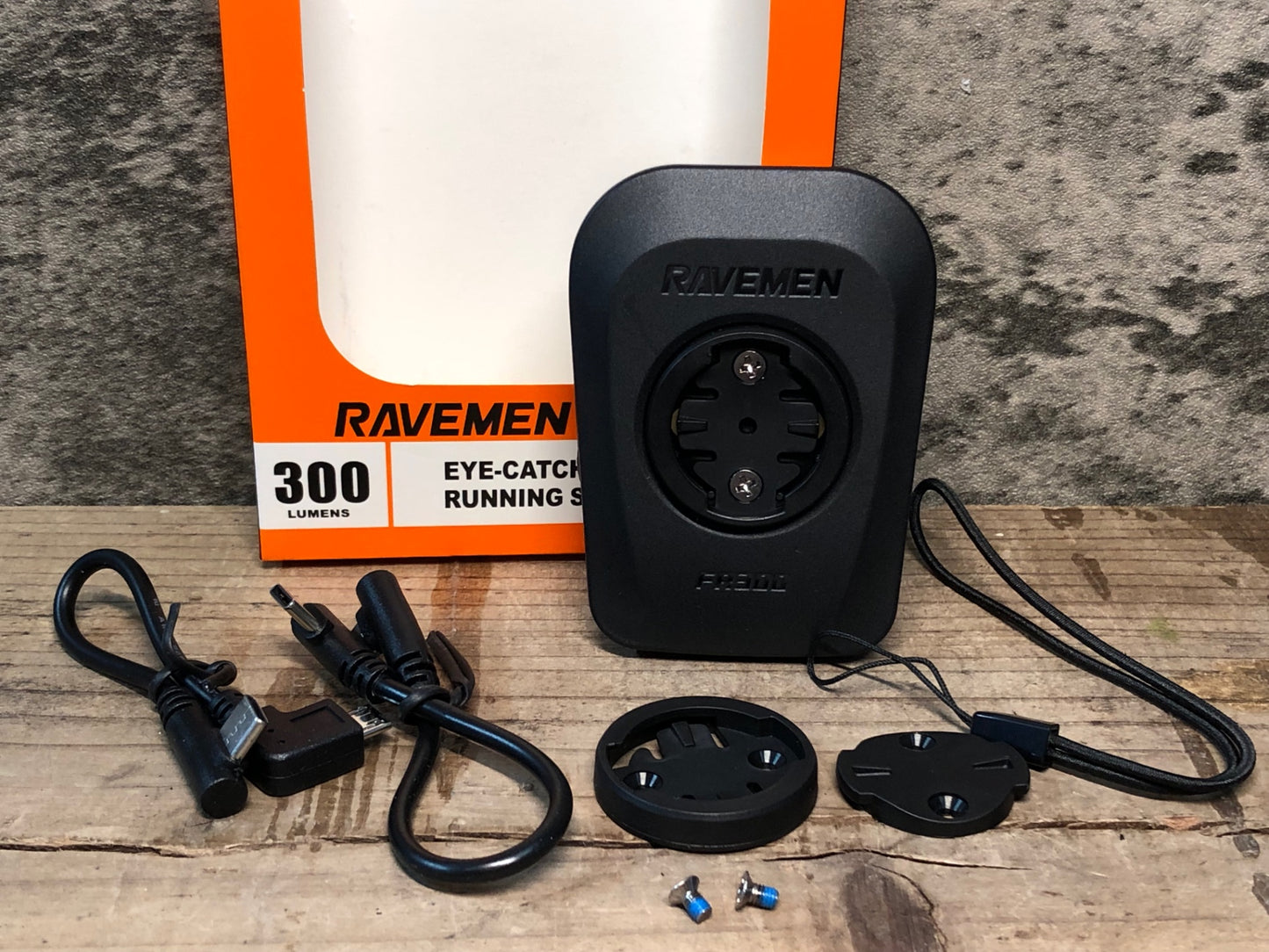 IW297 レイヴマン RAVEMEN FR300 フロントライト GARMIN対応 点灯確認済み