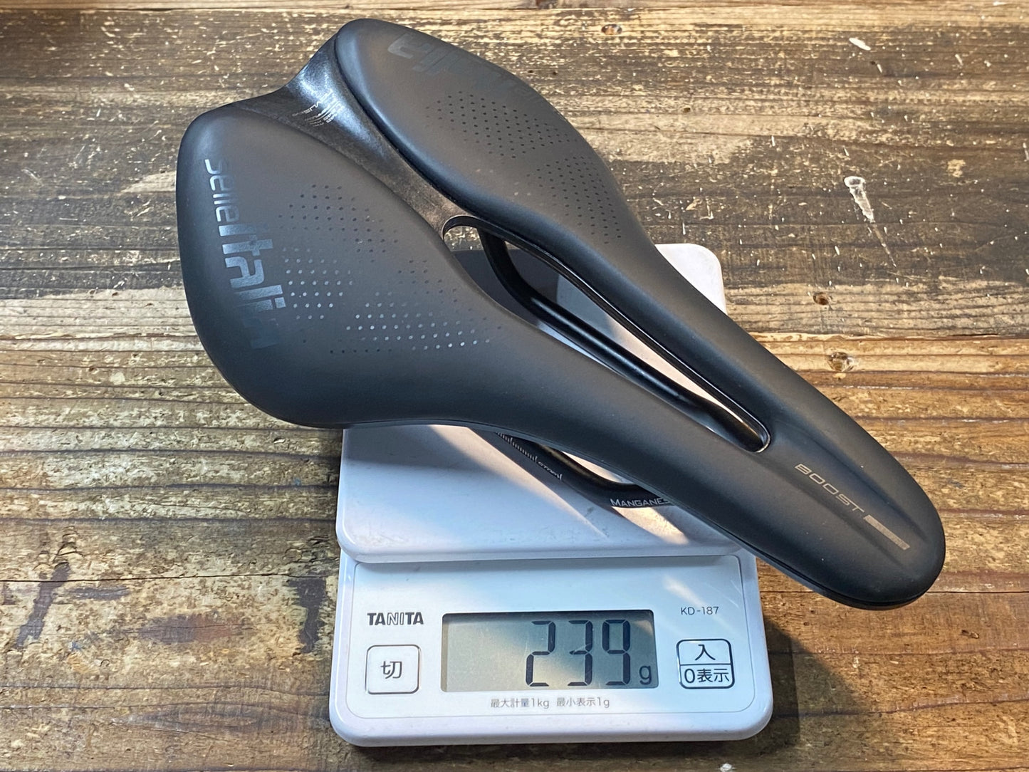 IV355 セライタリア selle Italia NOVUS BOOST EVO サドル MANGNESEレール 145mm