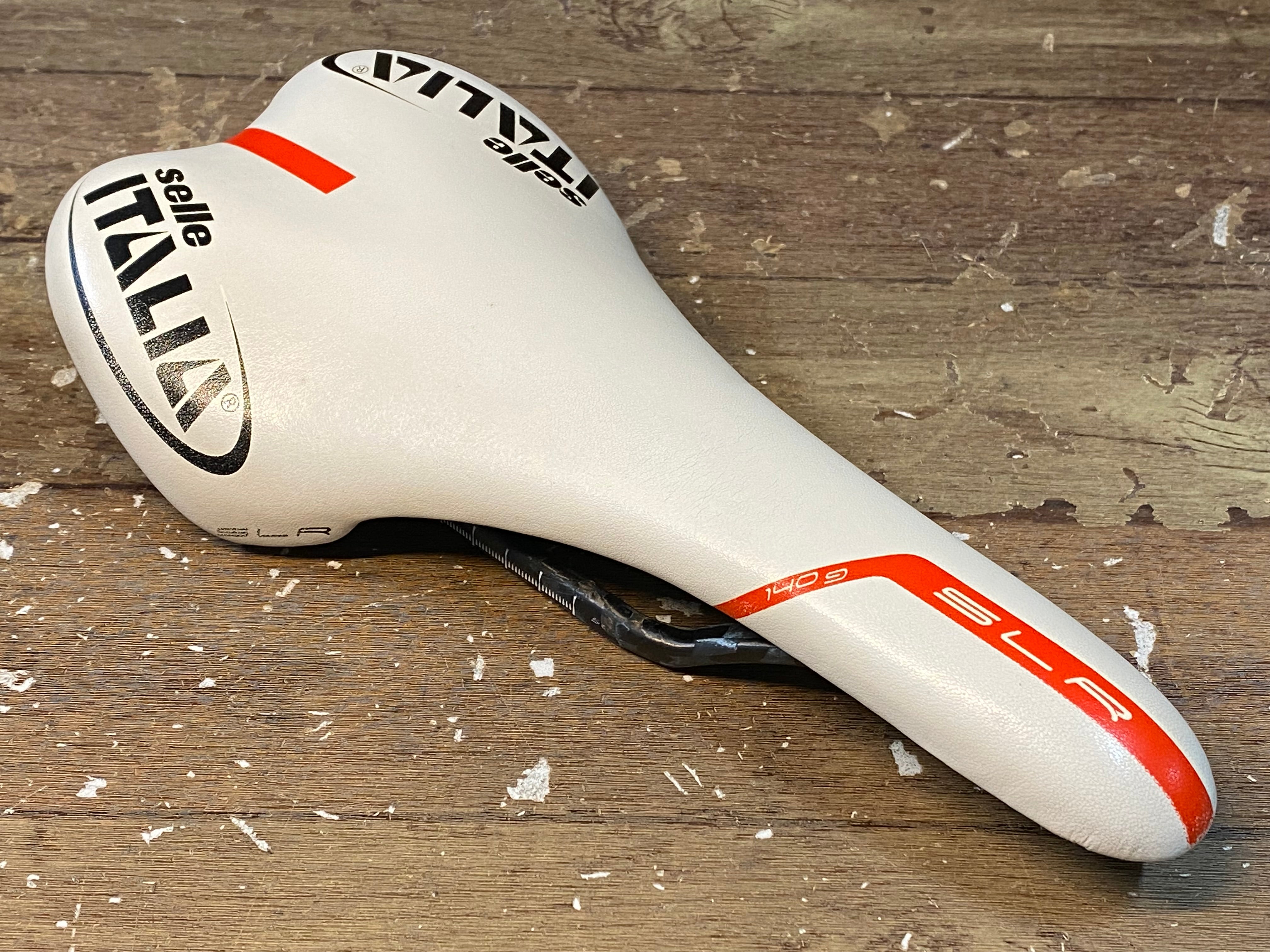 HB572 セライタリア selle ITALIA SLR サドル カーボンレール ※擦れあり – BICI AMORE EQ STORE