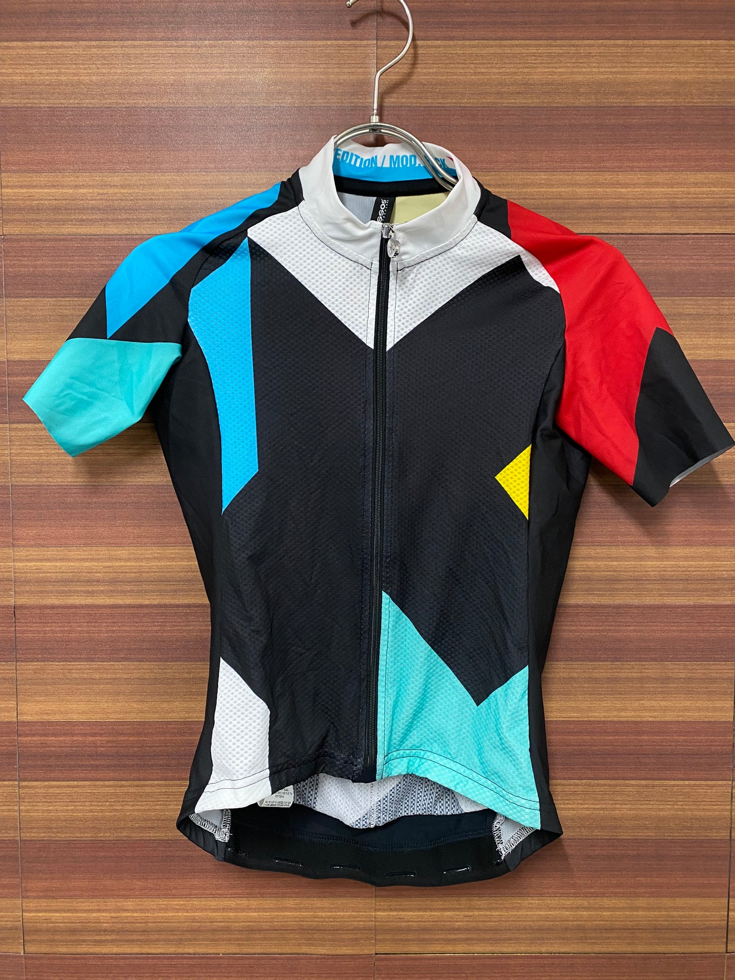 FQ145 アソス assos FASTLANE WOMEN'S Rock SS Jersey 半袖 サイクルジャージ 黒青赤 XS