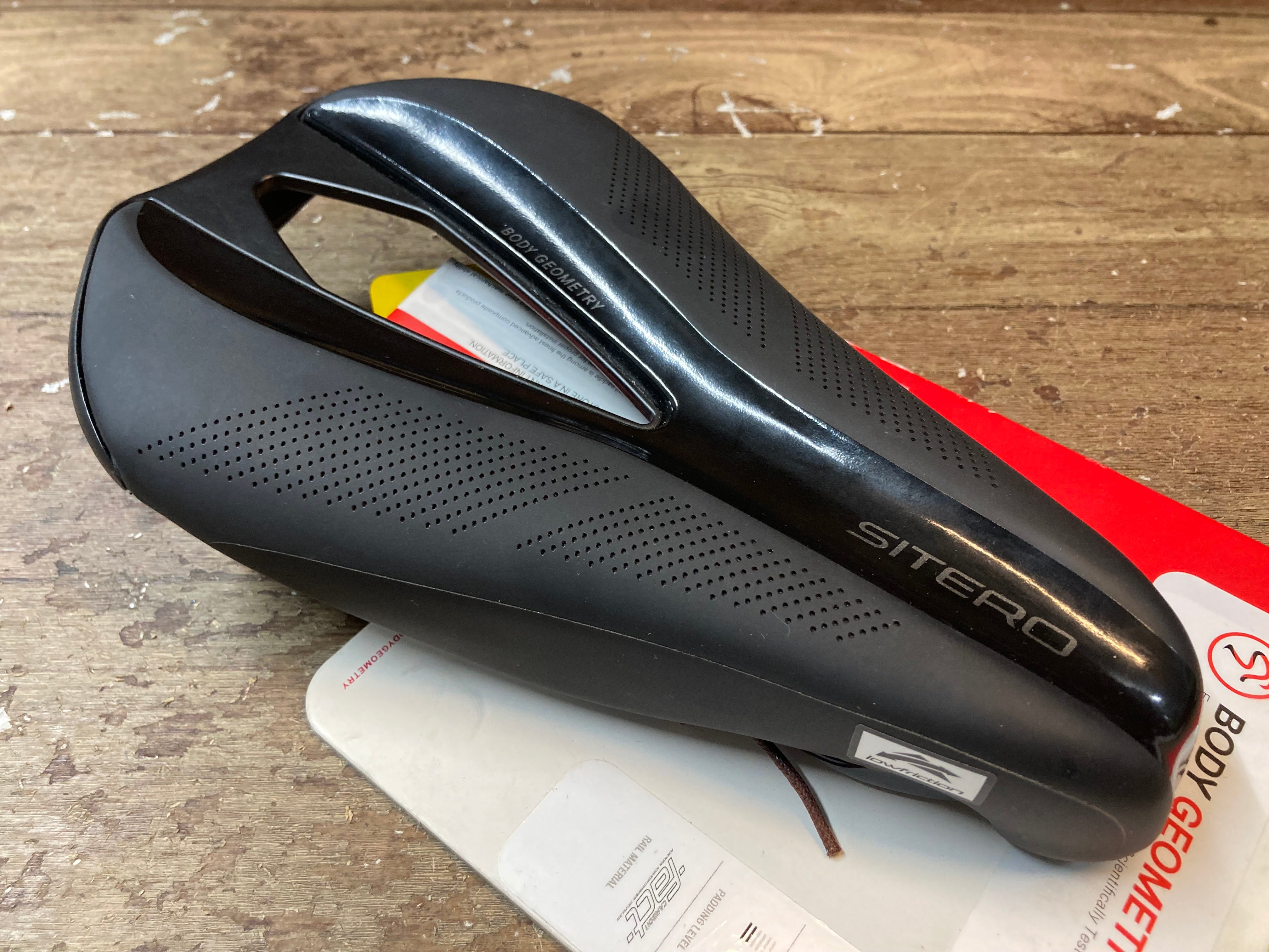 GW533 スペシャライズド SPECIALIZED SITERO PRO TTサドル カーボン