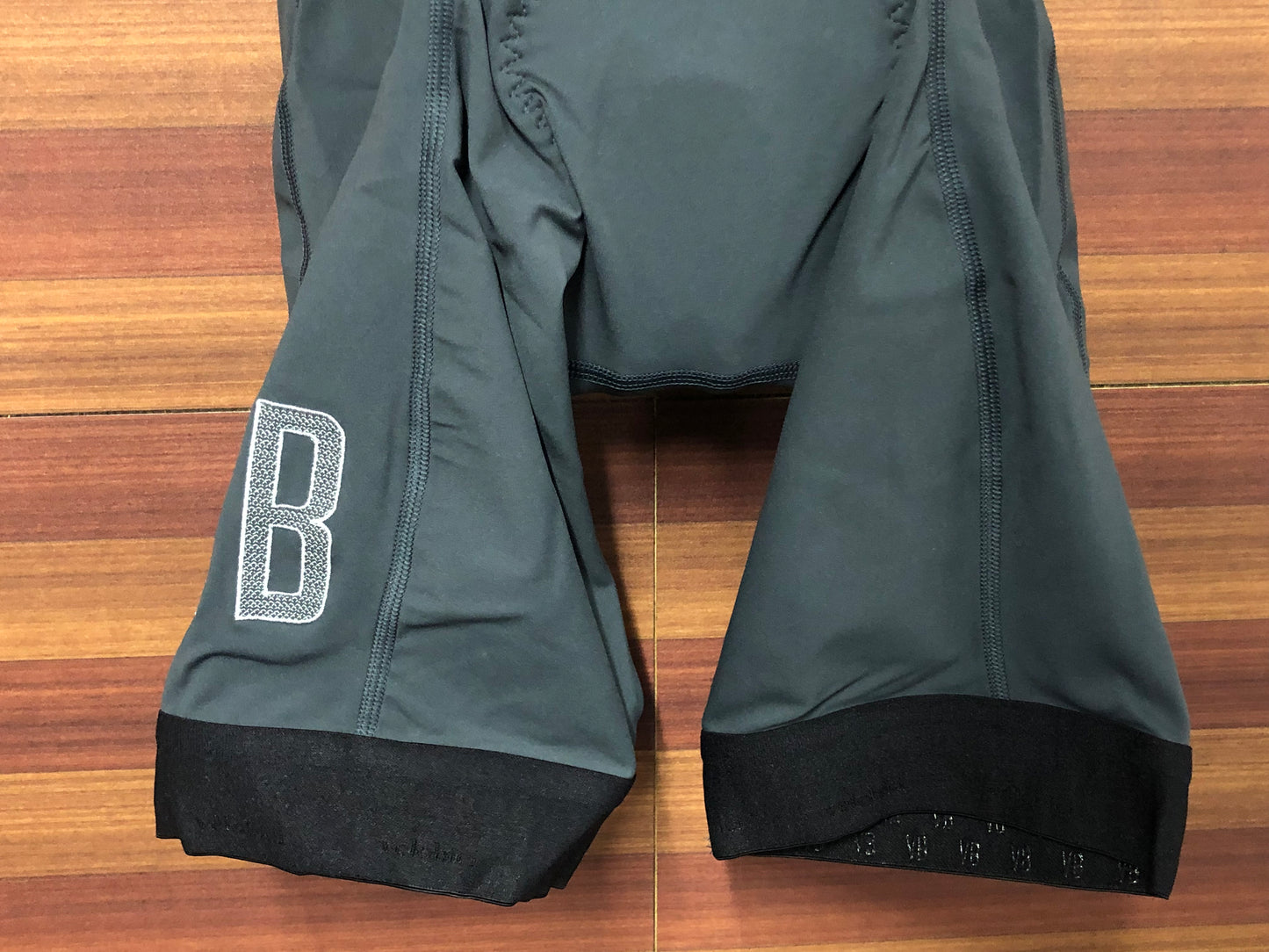 HM242 VELOBICI ヴェロビチ Cobalt Thermal Bib Shorts ビブショーツ Women 黒 WXS