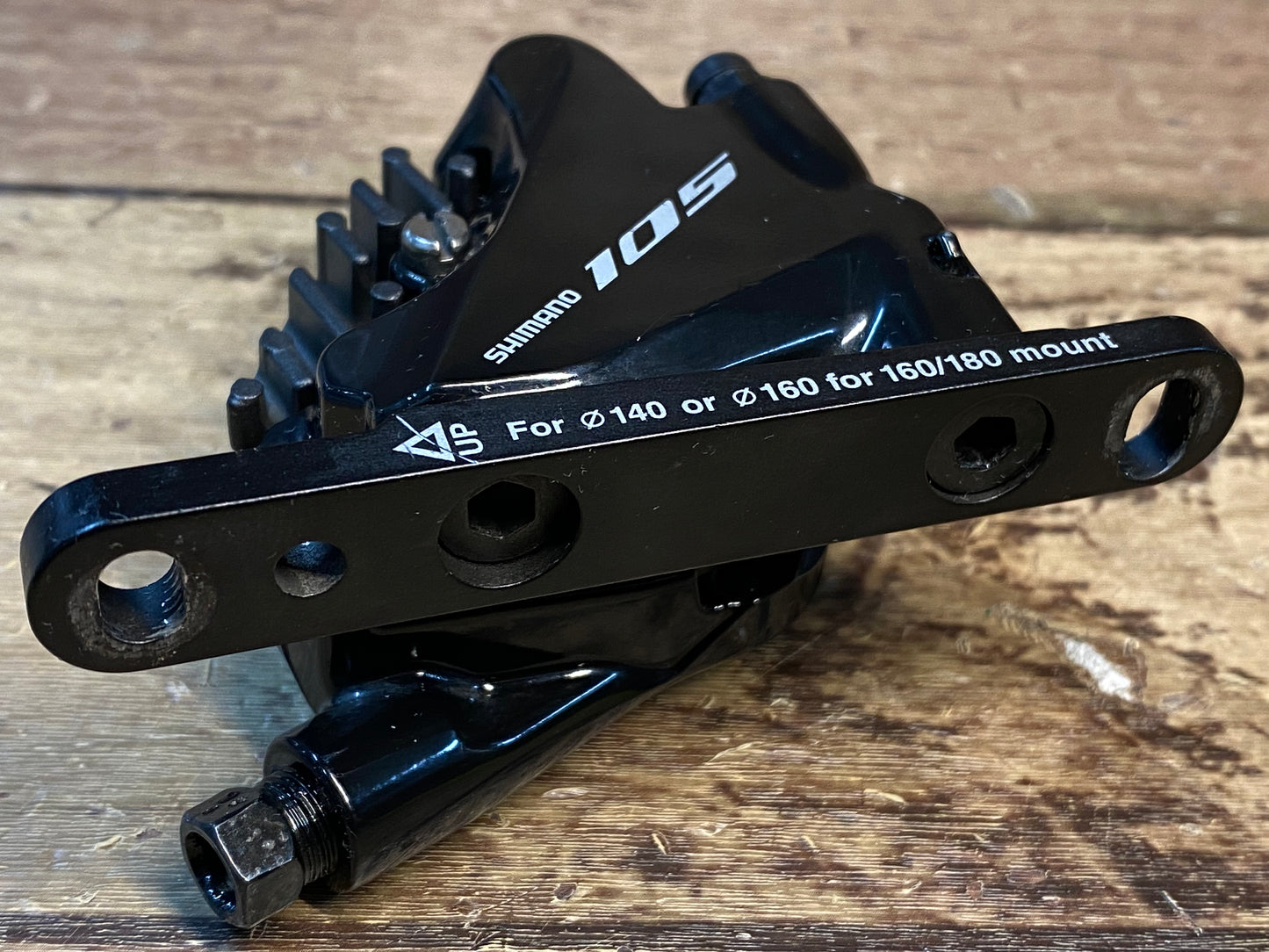 HF776 シマノ Shimano 105 BR-R7070 ディスクブレーキ キャリパー 片方