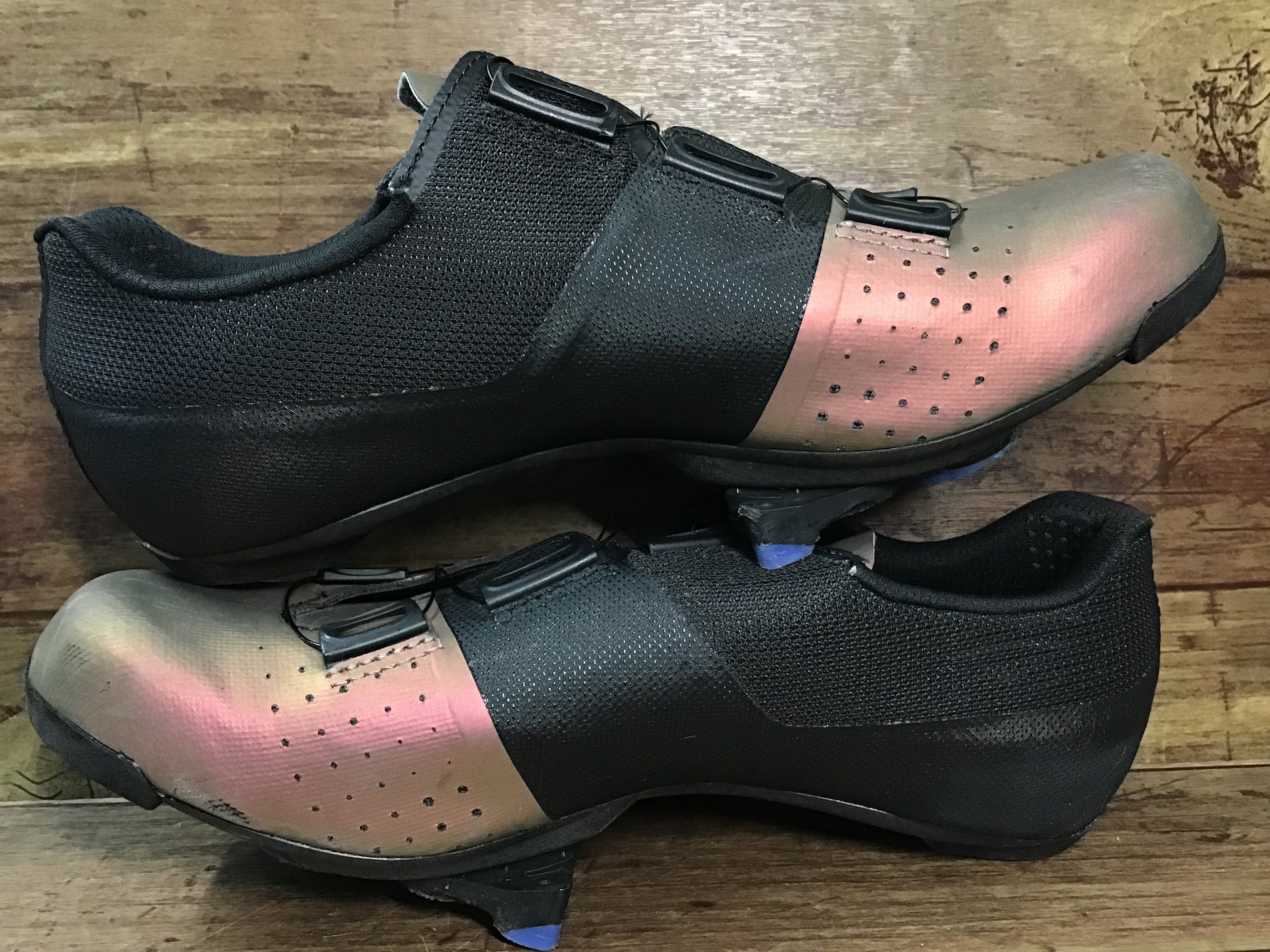 HA601 フィジーク FIZIK テンポ TEMPO R4 EUR39サイズ – BICI AMORE EQ 