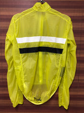 画像をギャラリービューアに読み込む, GU444 ラファ RAPHA ブルベ ライトウェイト ジャケット BREVET LIGHT WEIGHT JACKET XSサイズ 黄緑
