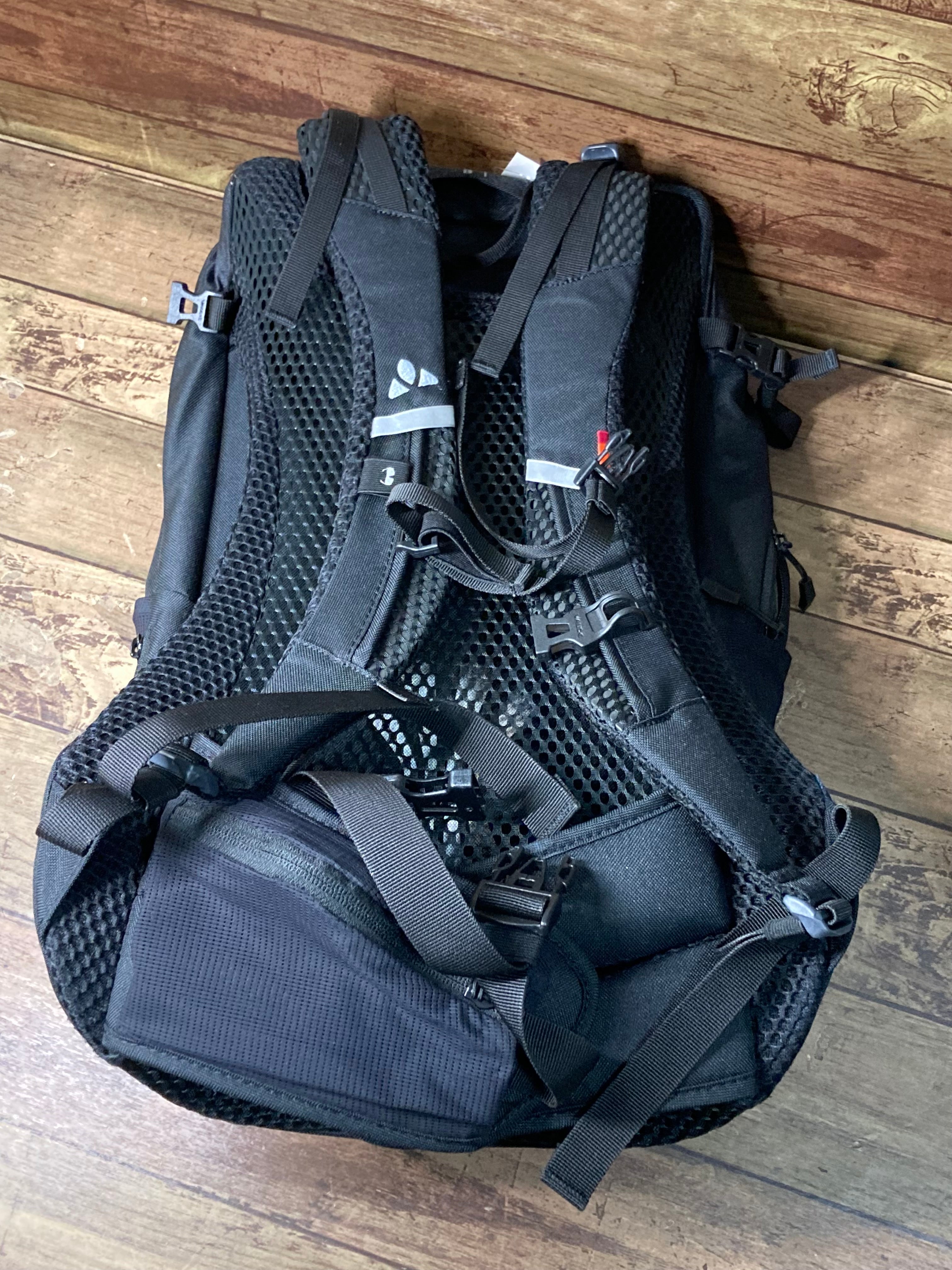 GQ600 ドイター deuter レース Race X 12 リュックサックバックパック