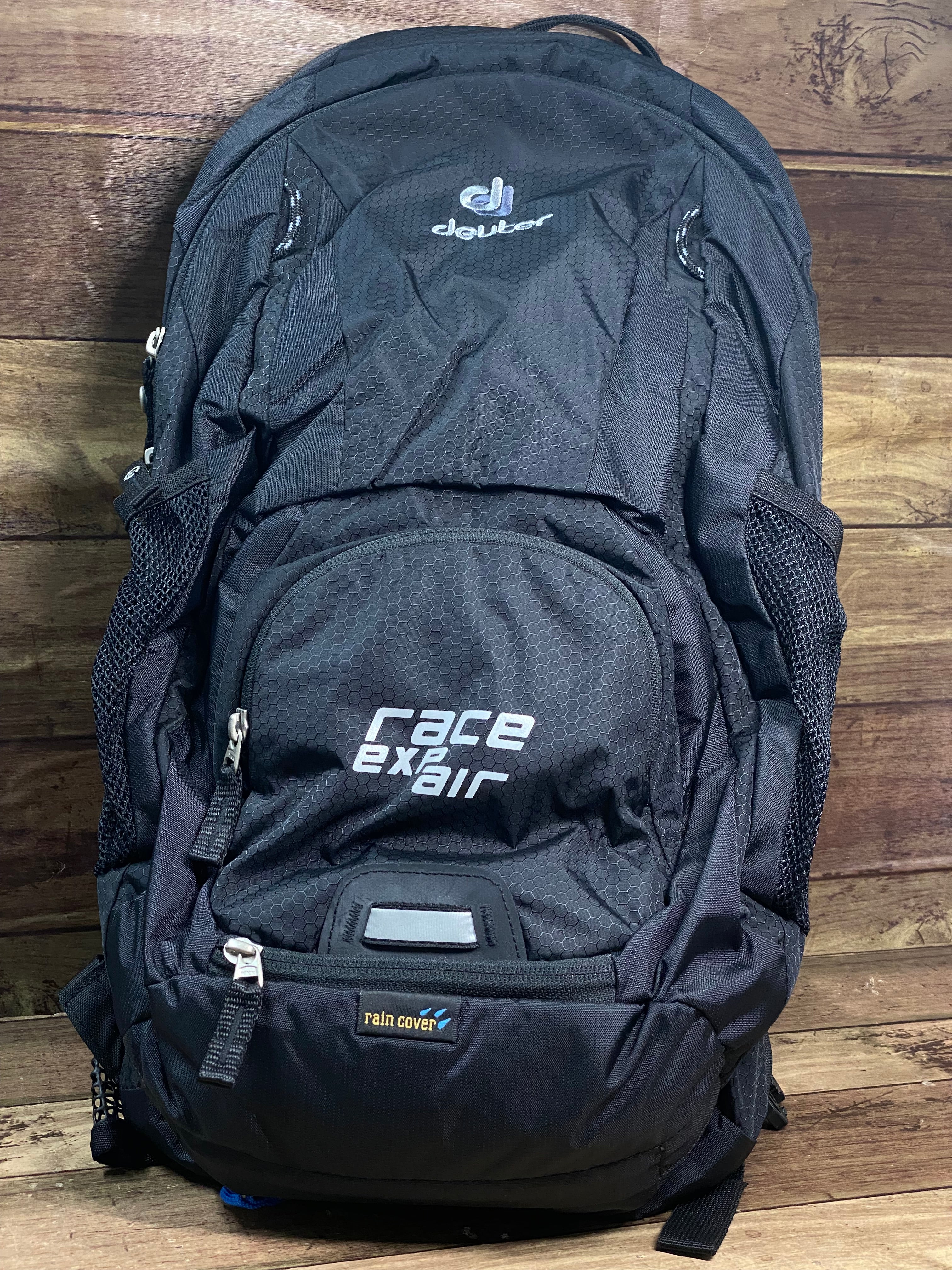 ドイター deuter RACE EXP AIR サイクル バックパック 黒 - アクセサリー