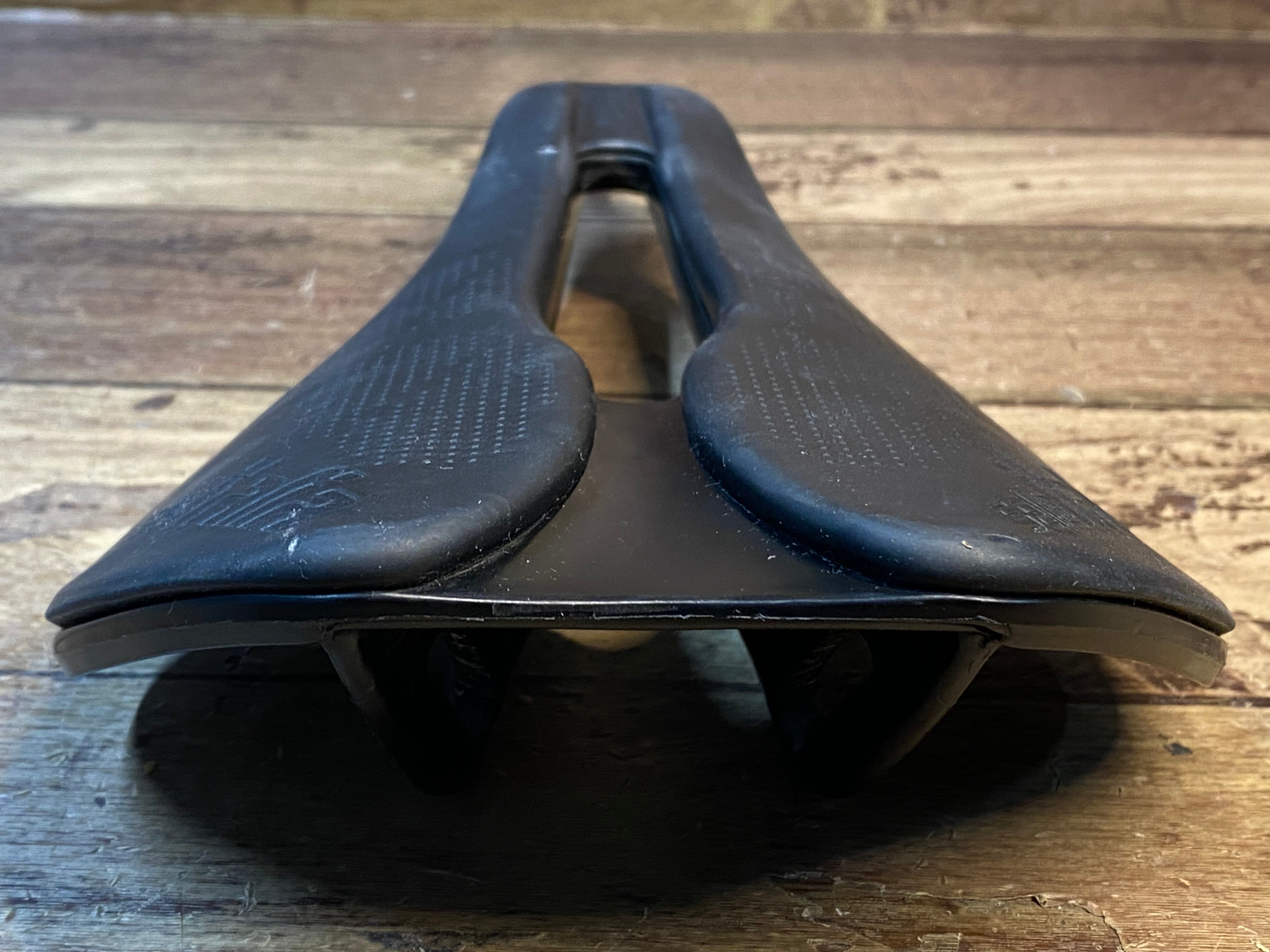 HN025 セライタリア selle ITALIA ブースト BOOST サドル 黒 145mm クロモリレール