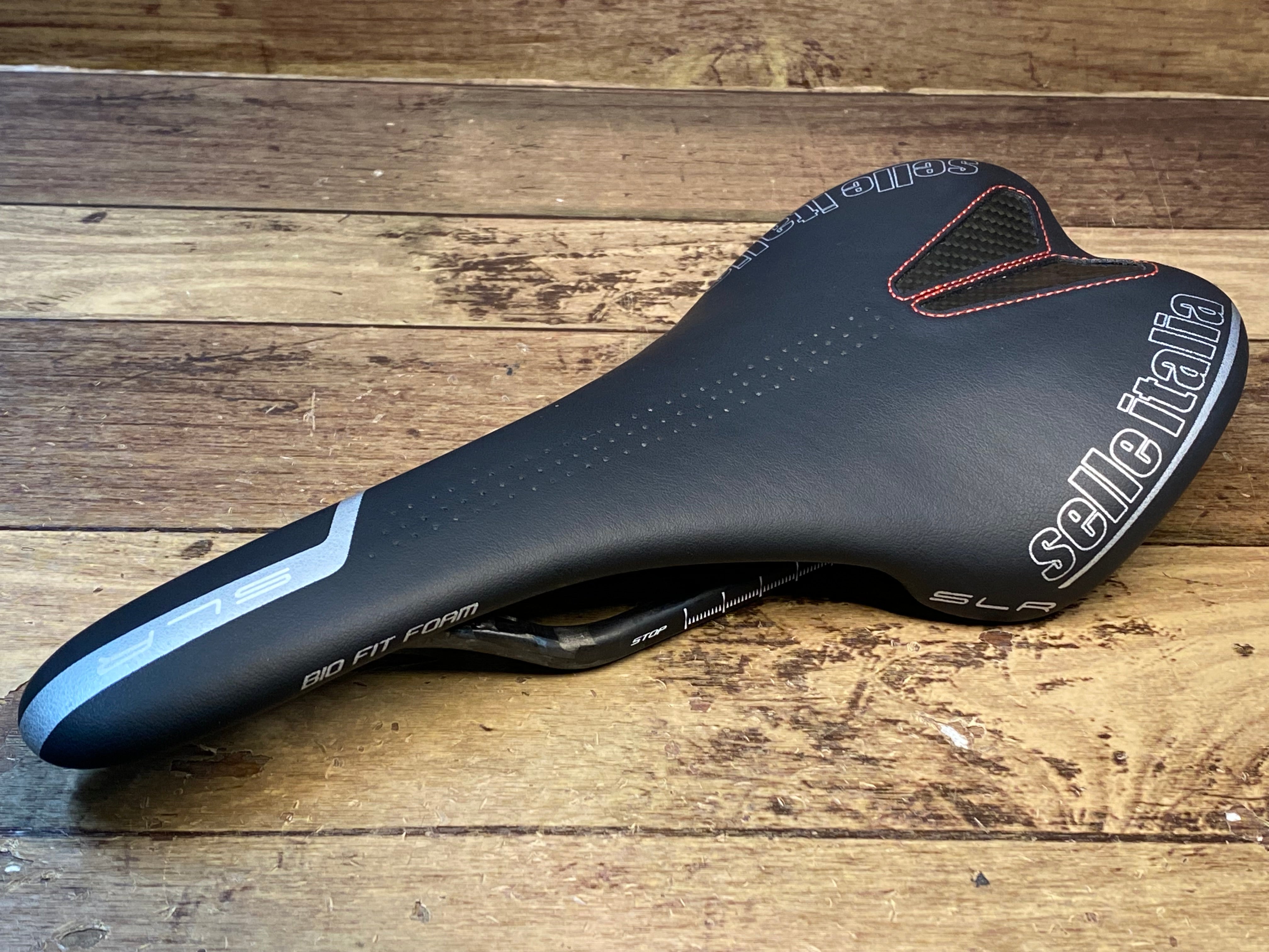 HL894 セライタリア Selle Italia SLR サドル カーボンレール 黒