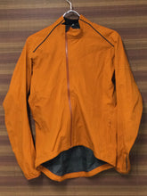 画像をギャラリービューアに読み込む, GI415 ラファ Rapha ハードシェル ジャケット Hardshell Jacket 防風 サイクルジャケット M オレンジ
