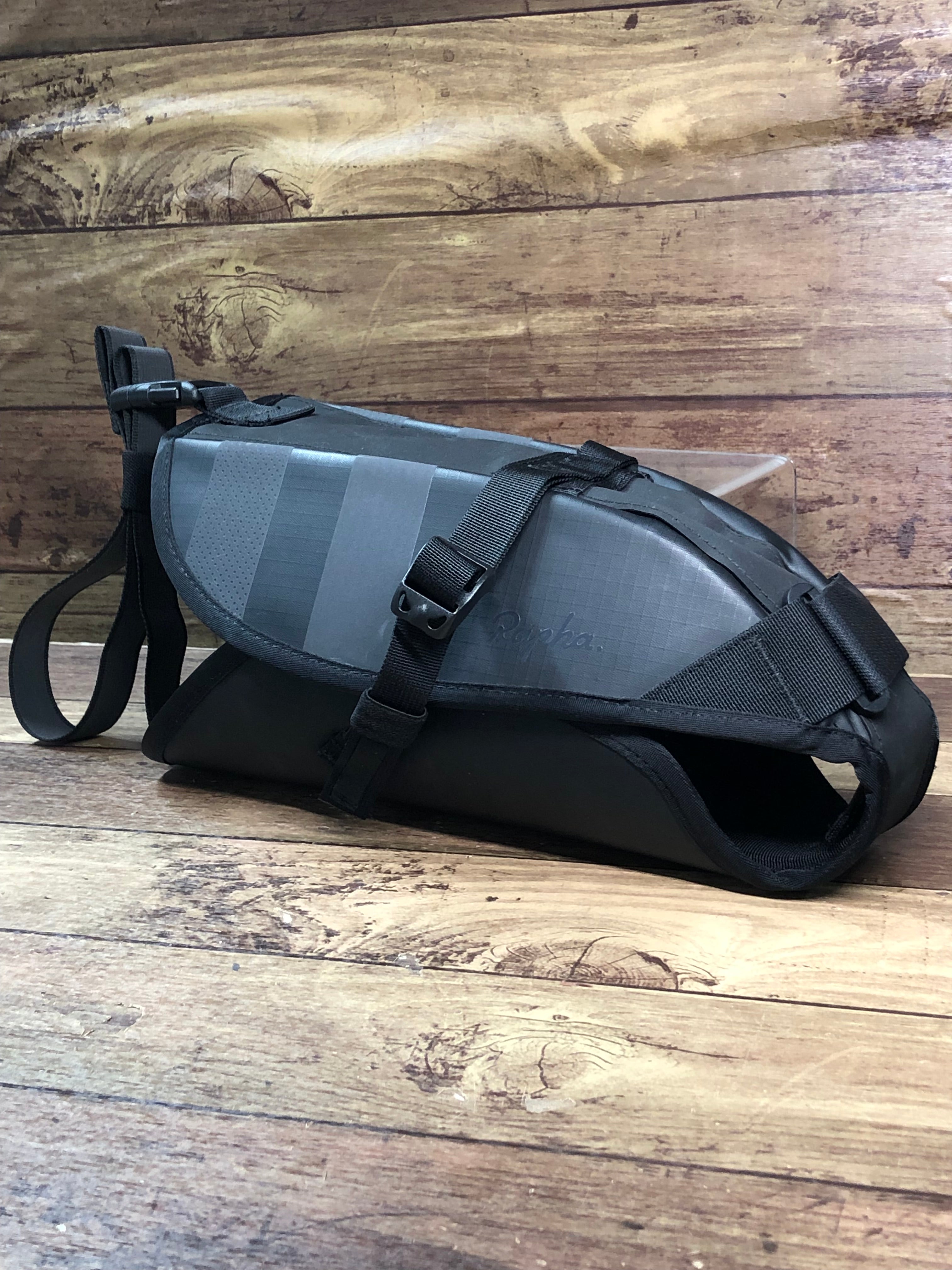 RAPHA WATERPROOF REAR PACK ラファサドルバック - 自転車