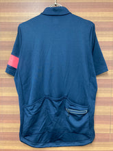 画像をギャラリービューアに読み込む, GX425 ラファ RAPHA CLASSIC JERSEY Ⅱサイクルジャージ 半袖 ネイビー M
