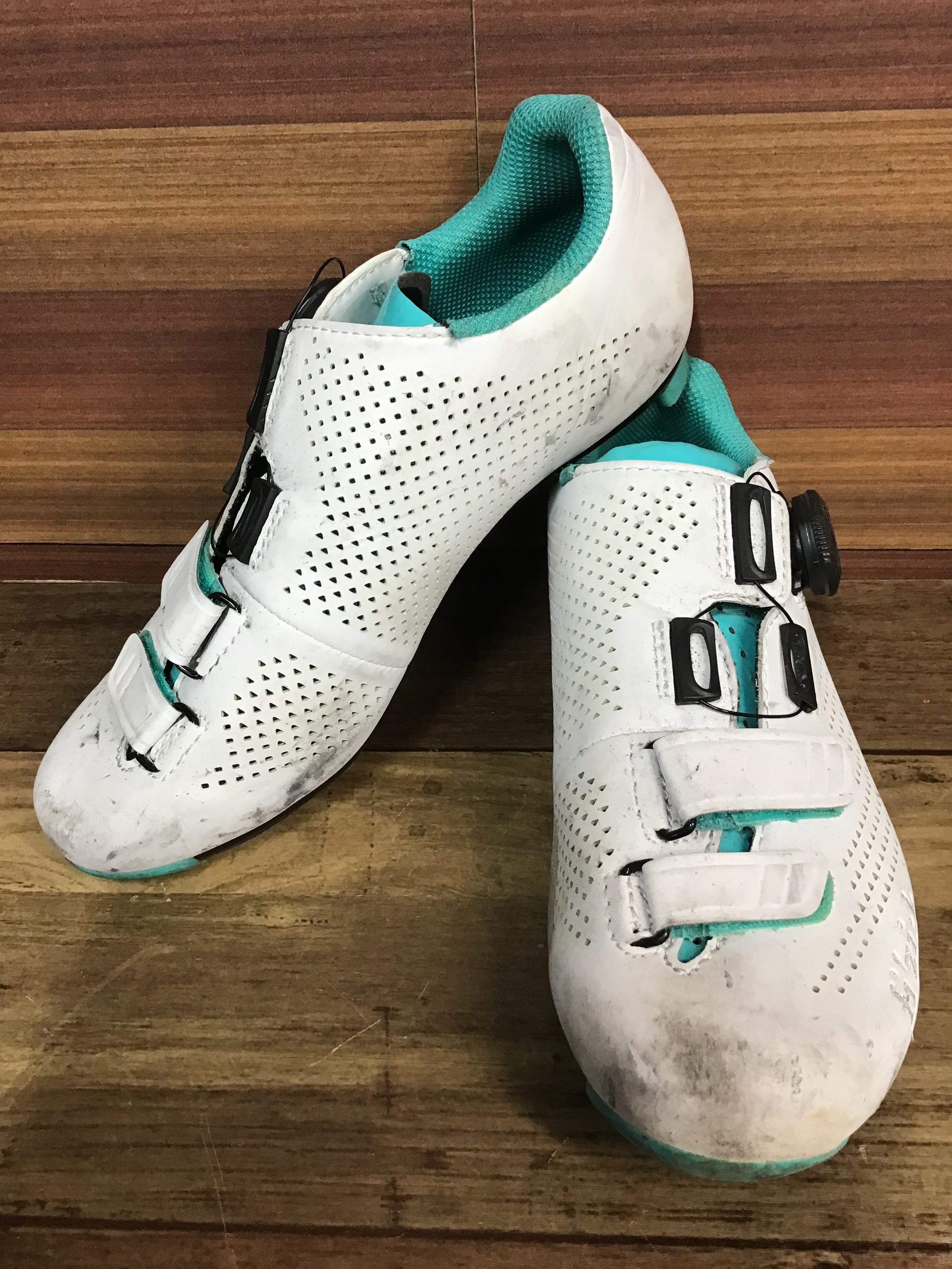 GH688 フィジーク FIZIK R4 ROAD SHOES WOMEN ビンディングシューズ