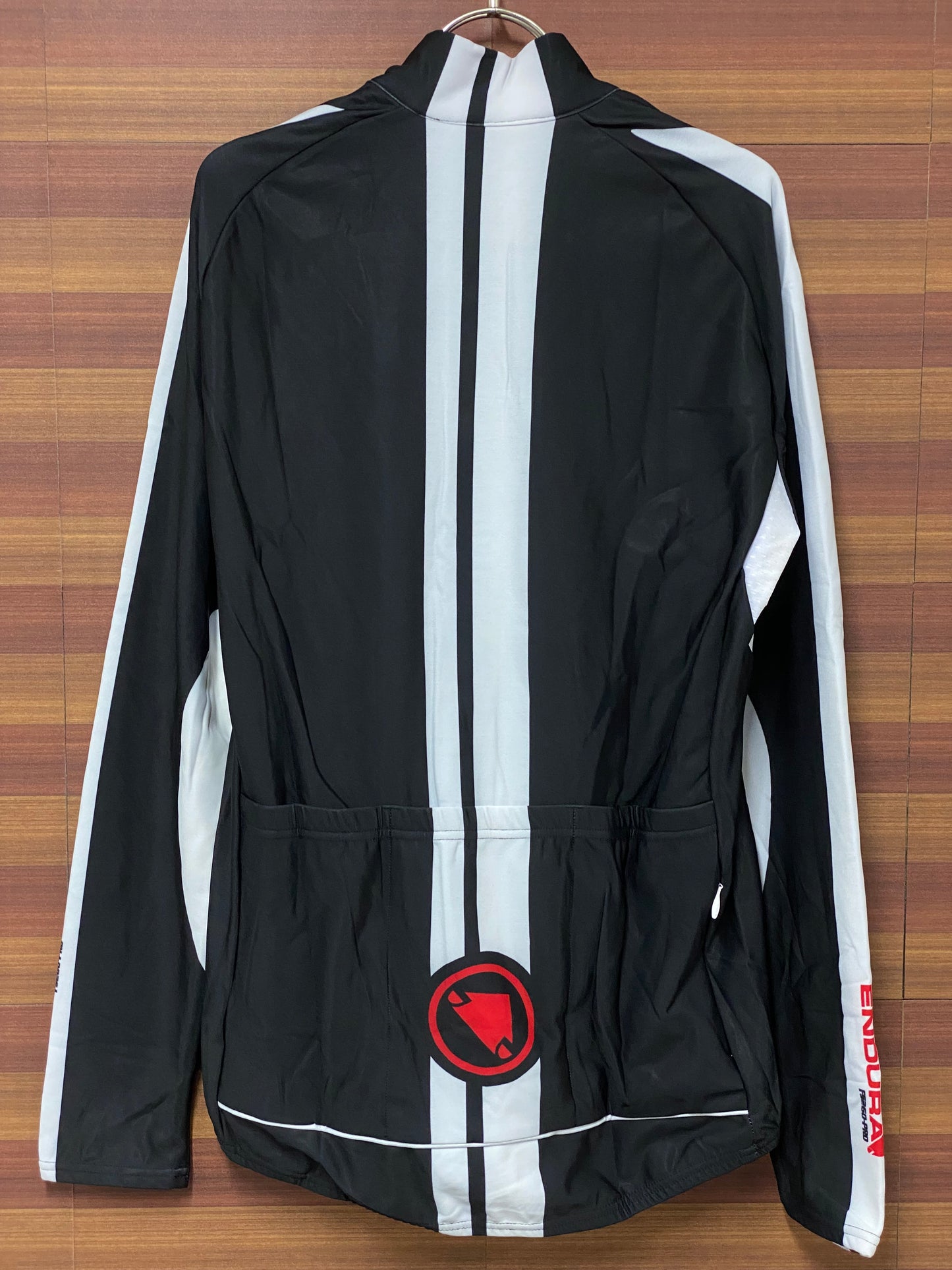 GV552 エンデュラ ENDURA Pro Roubaix Jacket 白黒 XL
