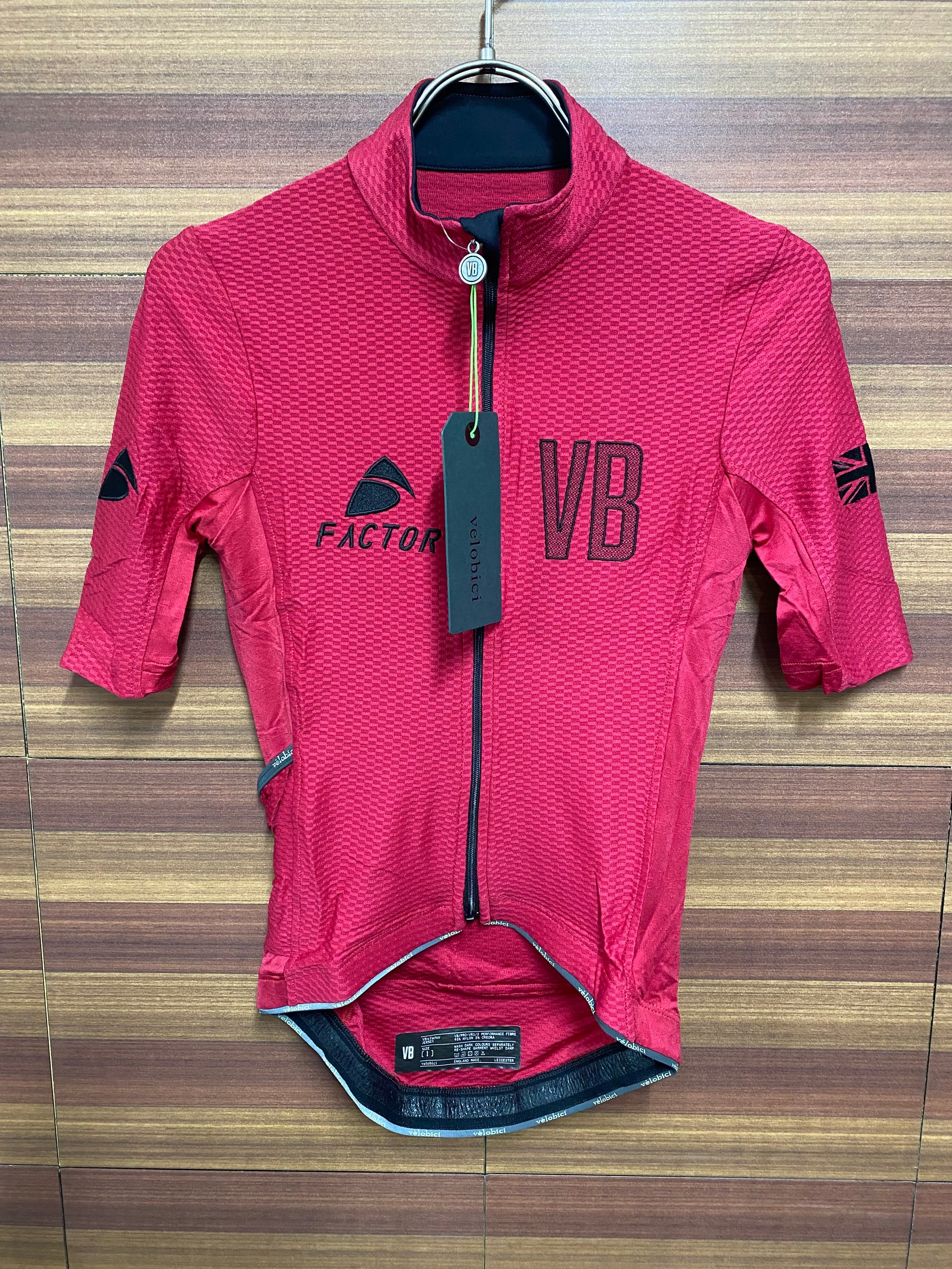 HM197 VELOBICI ヴェロビチ Factor SS Jersey サイクルジャージ Red 赤 