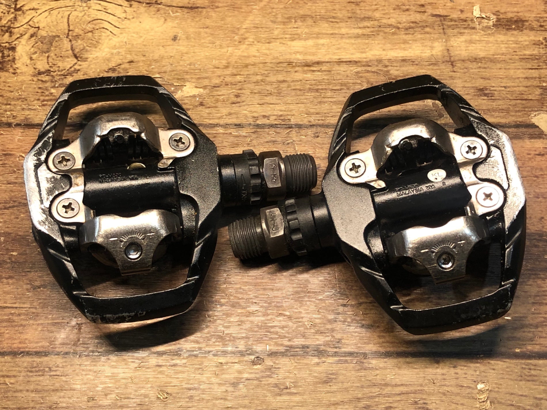 HO440 シマノ SHIMANO PD-M530 ビンディングペダル SPD 黒 ガリ傷あり