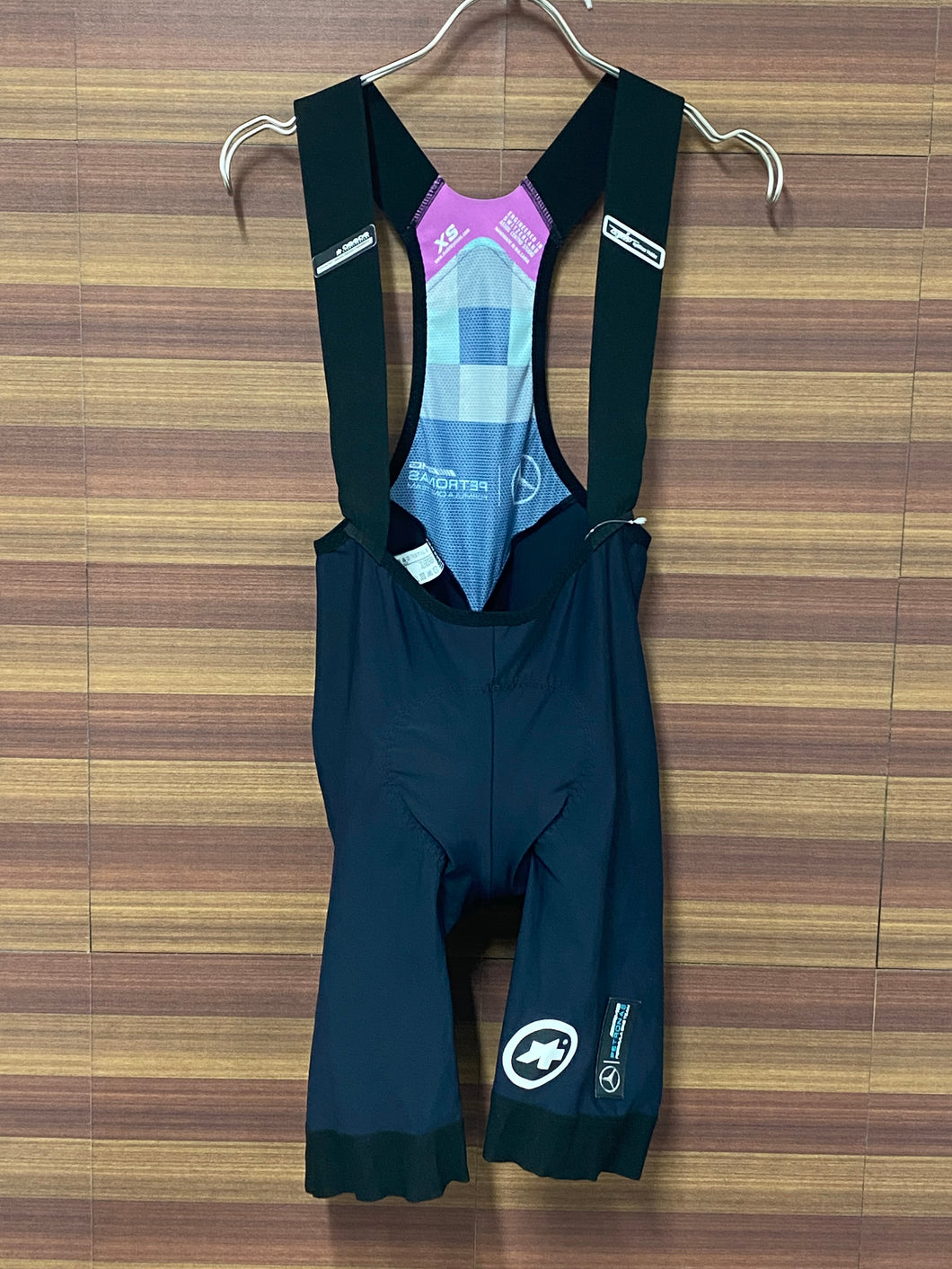 GR725 アソス assos ビブショーツ 黒 レディース XS AMG PETRONAS